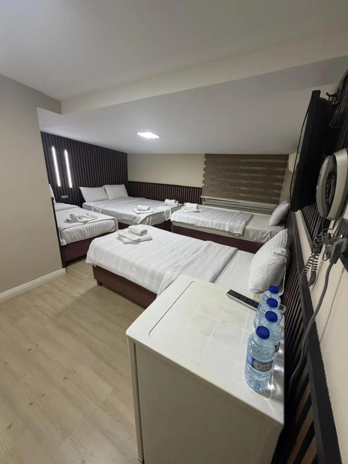 Bedroom, Bed in Balkan Palace Edirne