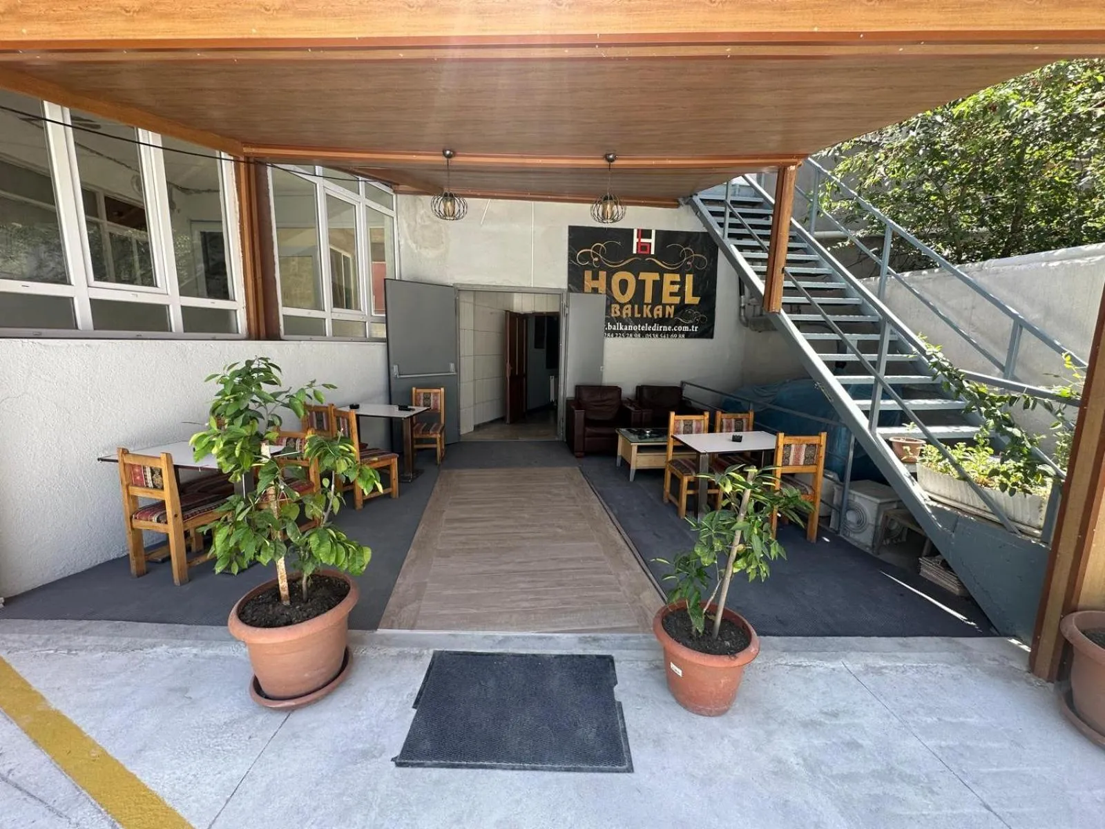 Patio in Balkan Palace Edirne