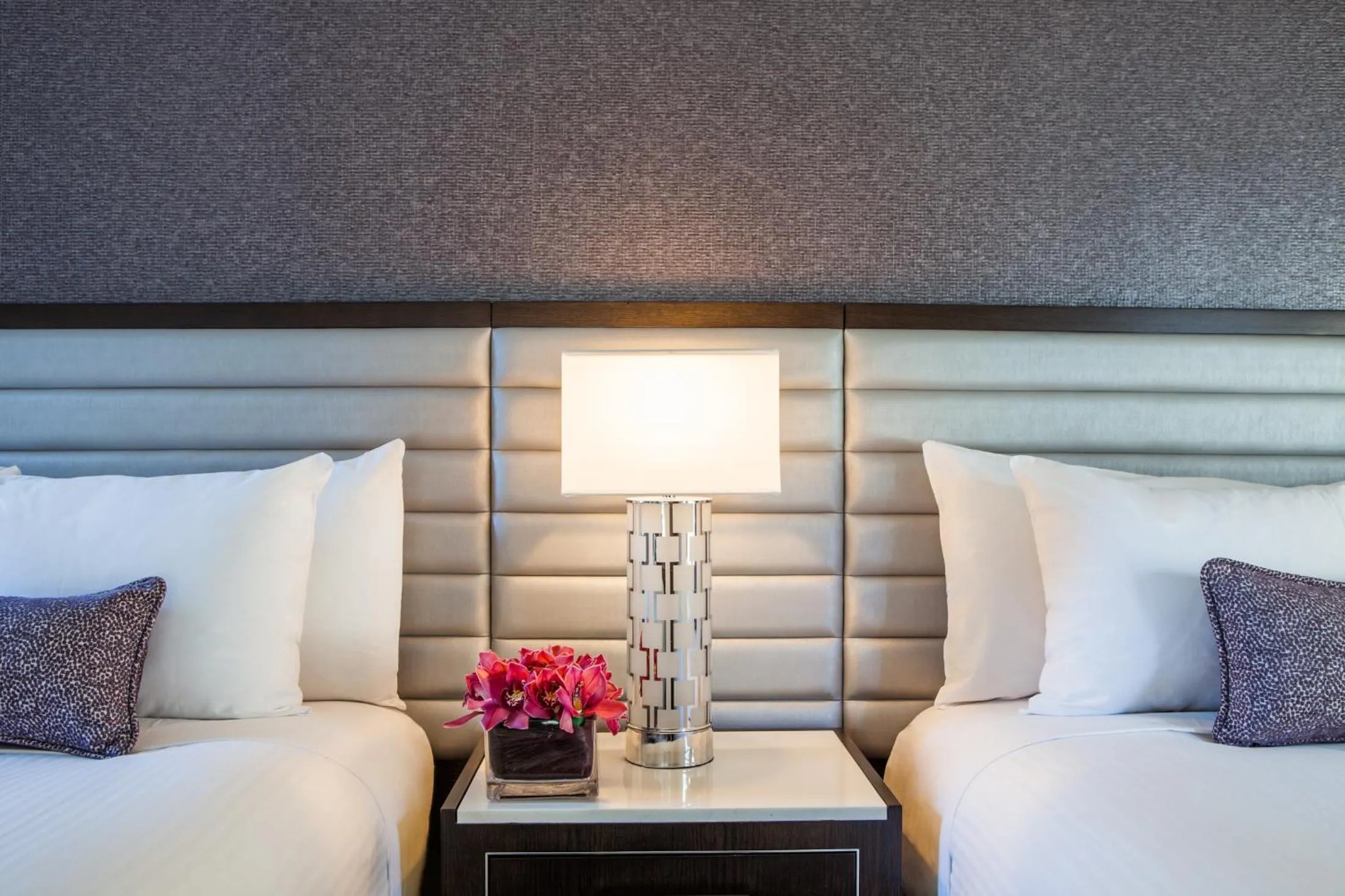 Bedroom, Bed in Park Central