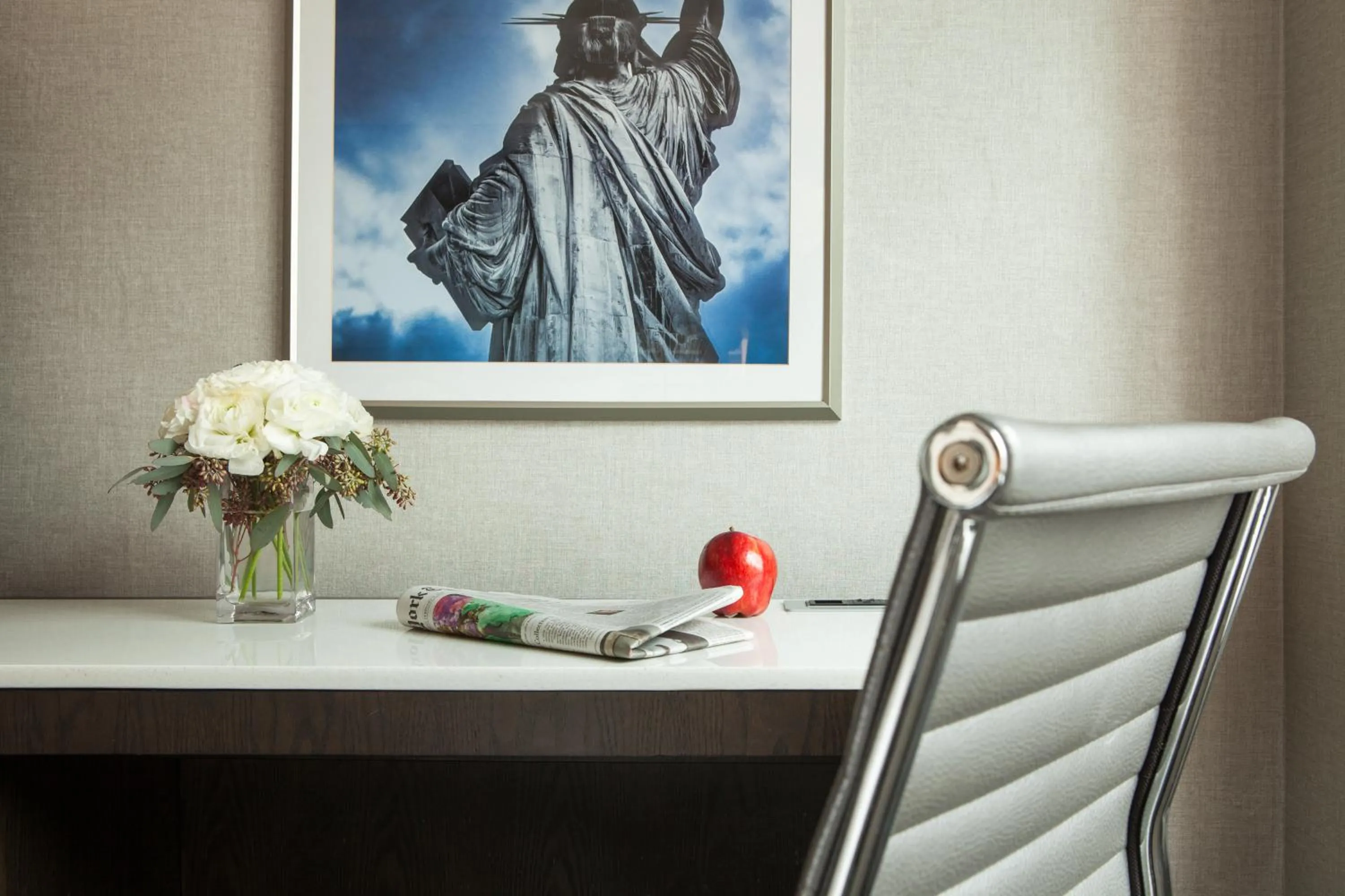 Seating area in Park Central