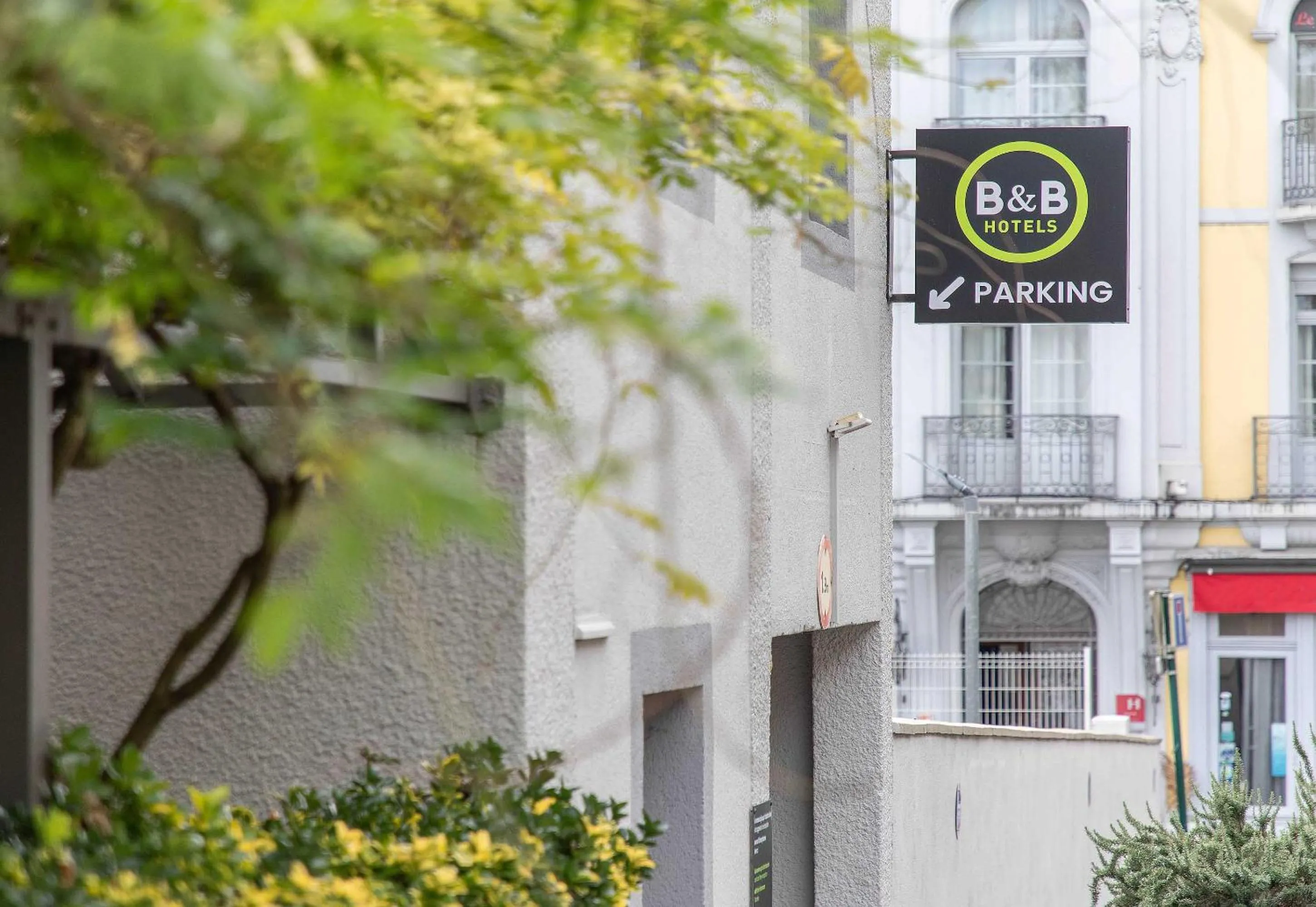 Parking in B&B HOTEL Lourdes Centre
