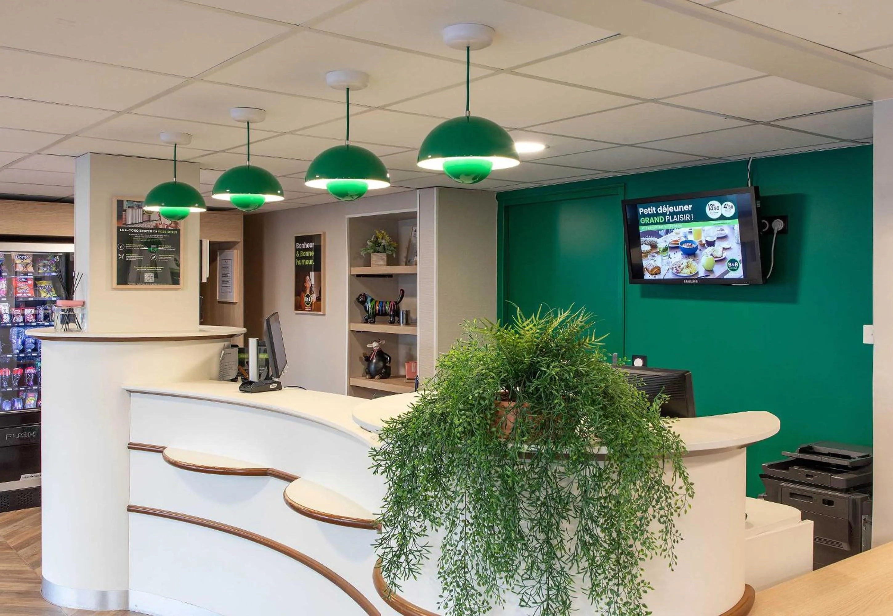 Lobby or reception in B&B HOTEL Lourdes Centre