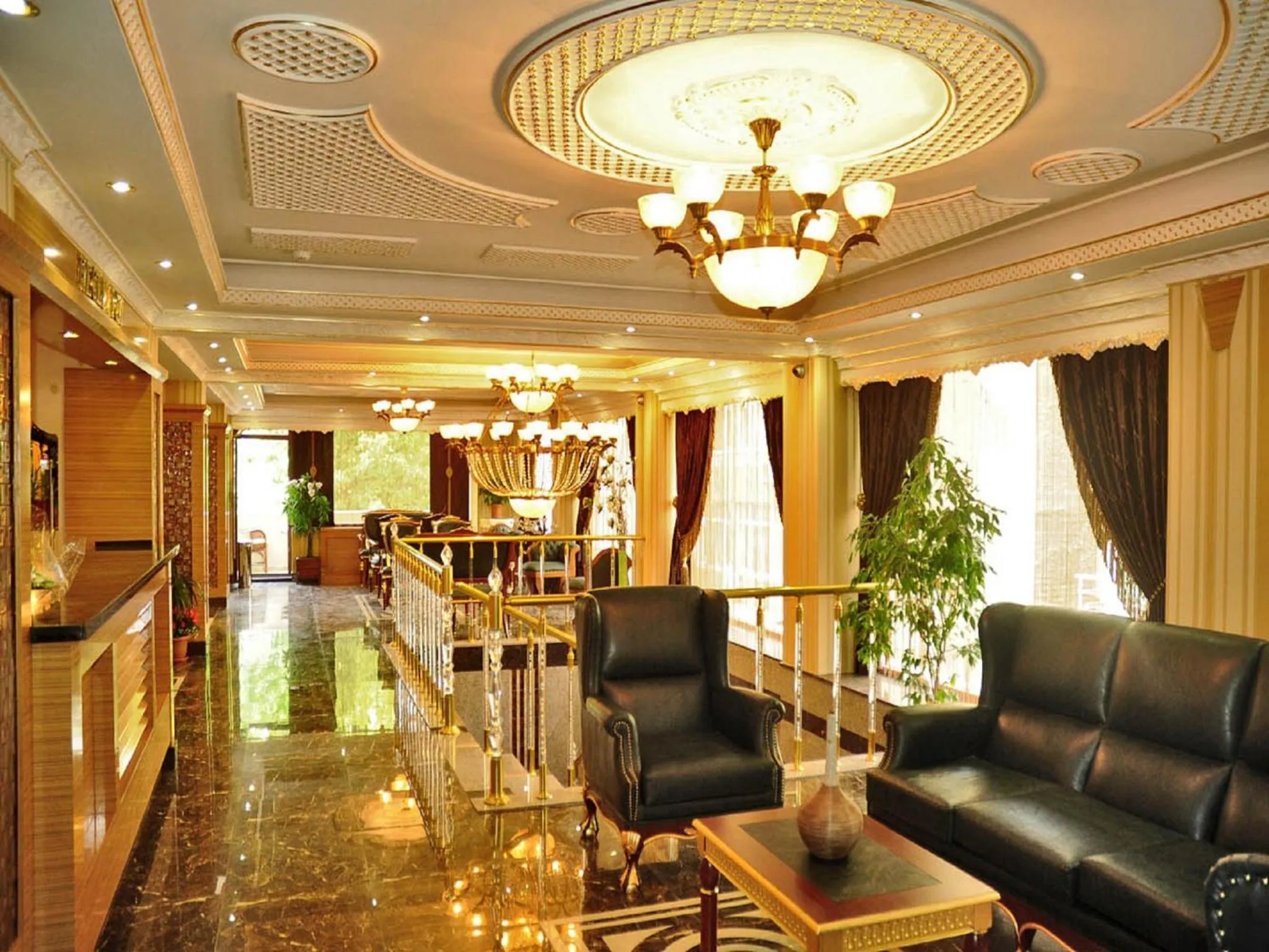 Lobby or reception in Alfa Hotel