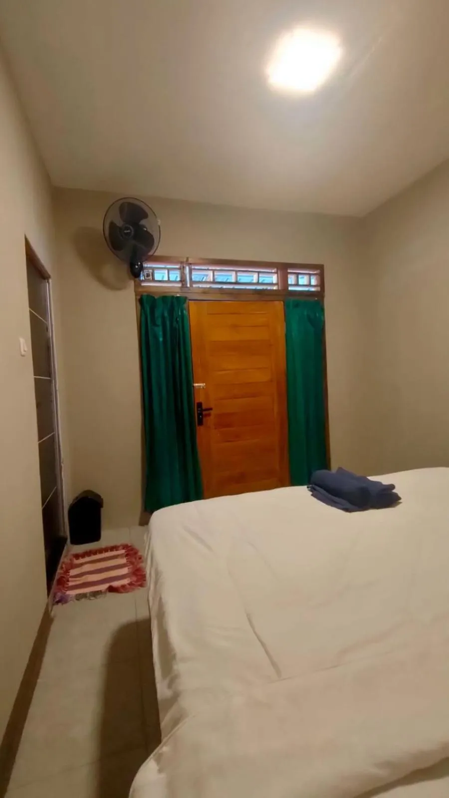 Bed in Angin Mamiri Rinjani Cottages And Restaurant