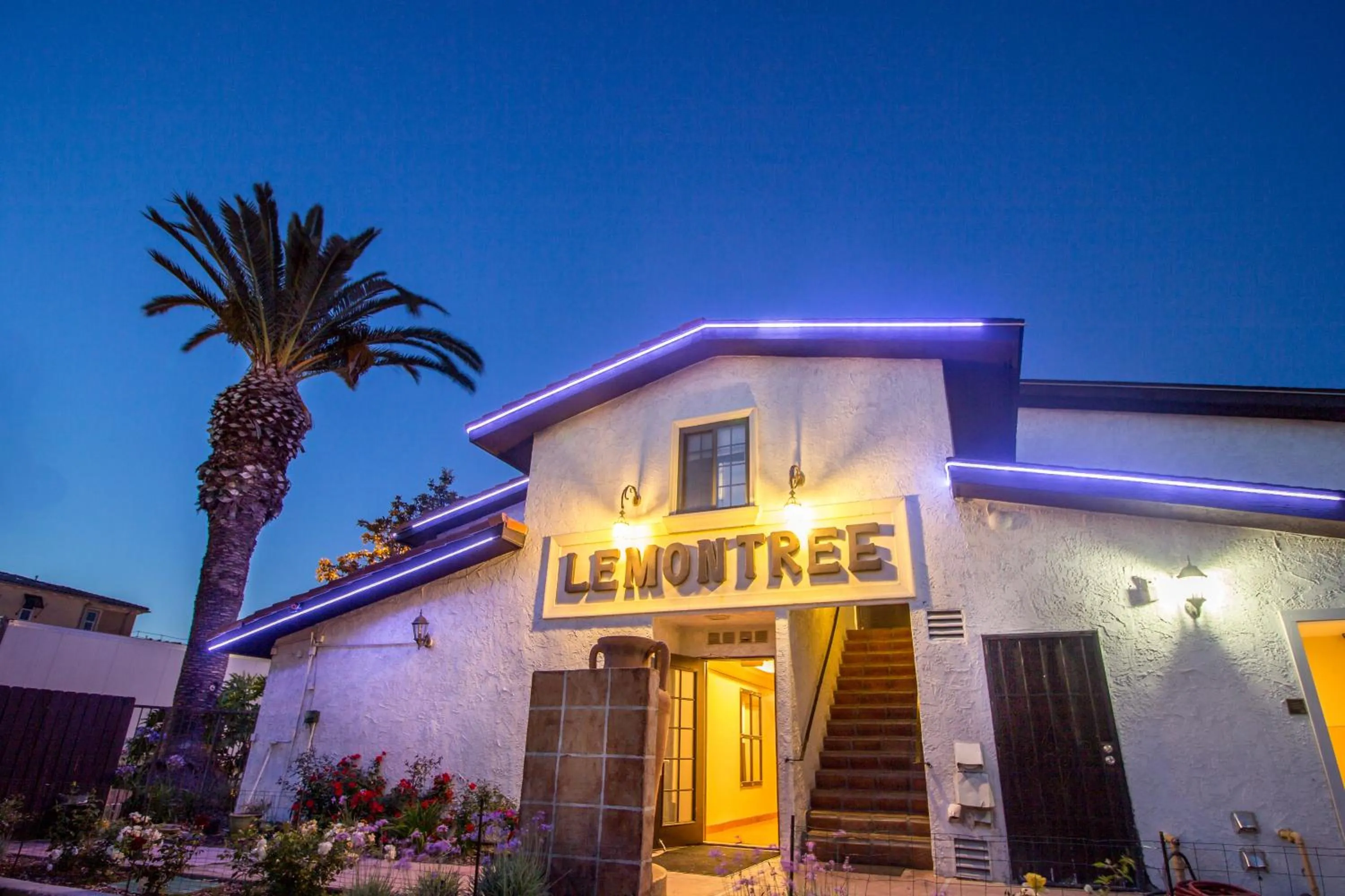Facade/entrance in The Lemon Tree Hotel