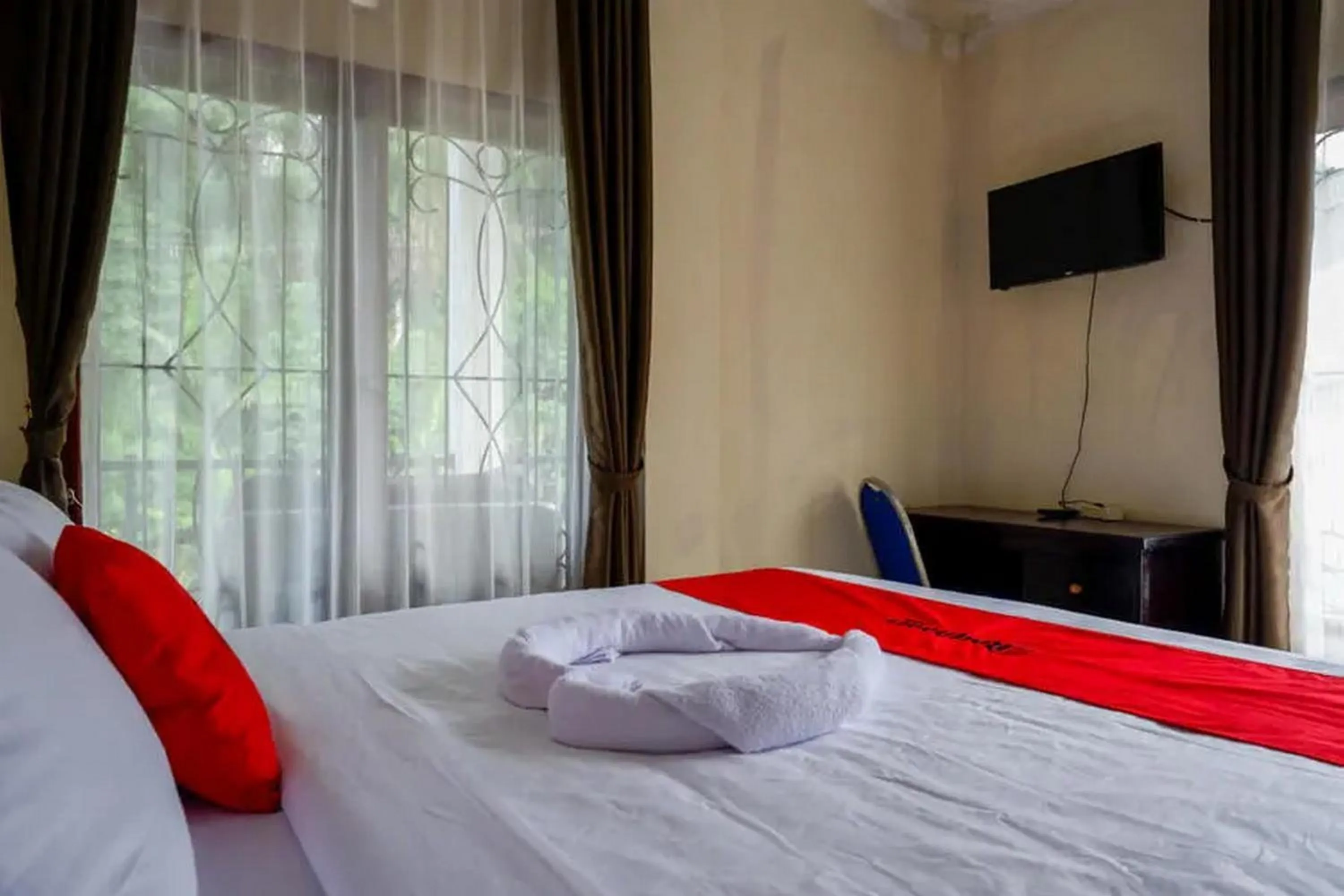 Bedroom, Bed in RedDoorz at Makale Tana Toraja