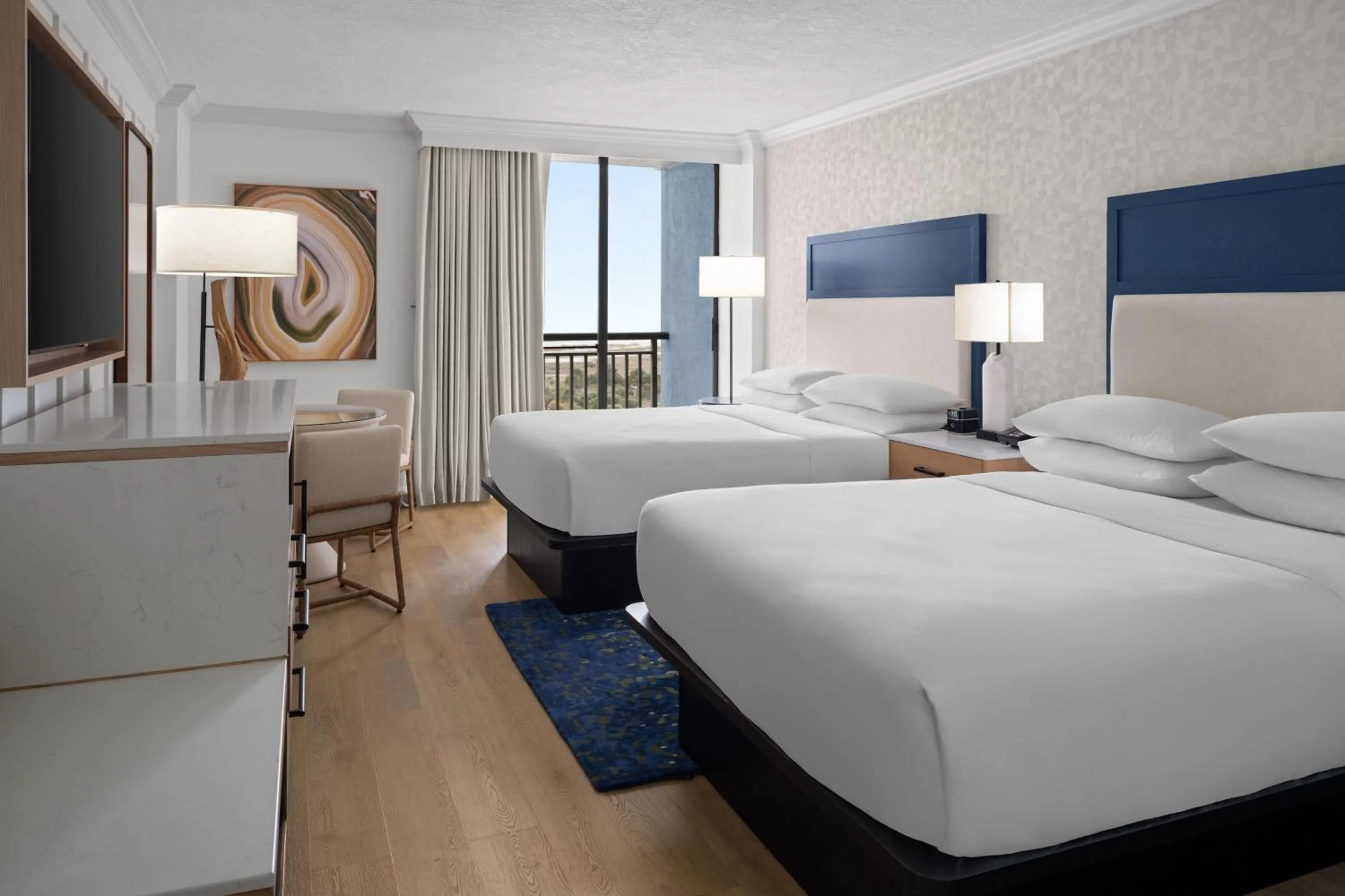 Photo of the whole room, Bed in Clearwater Beach Sheraton Resort on Sand Key