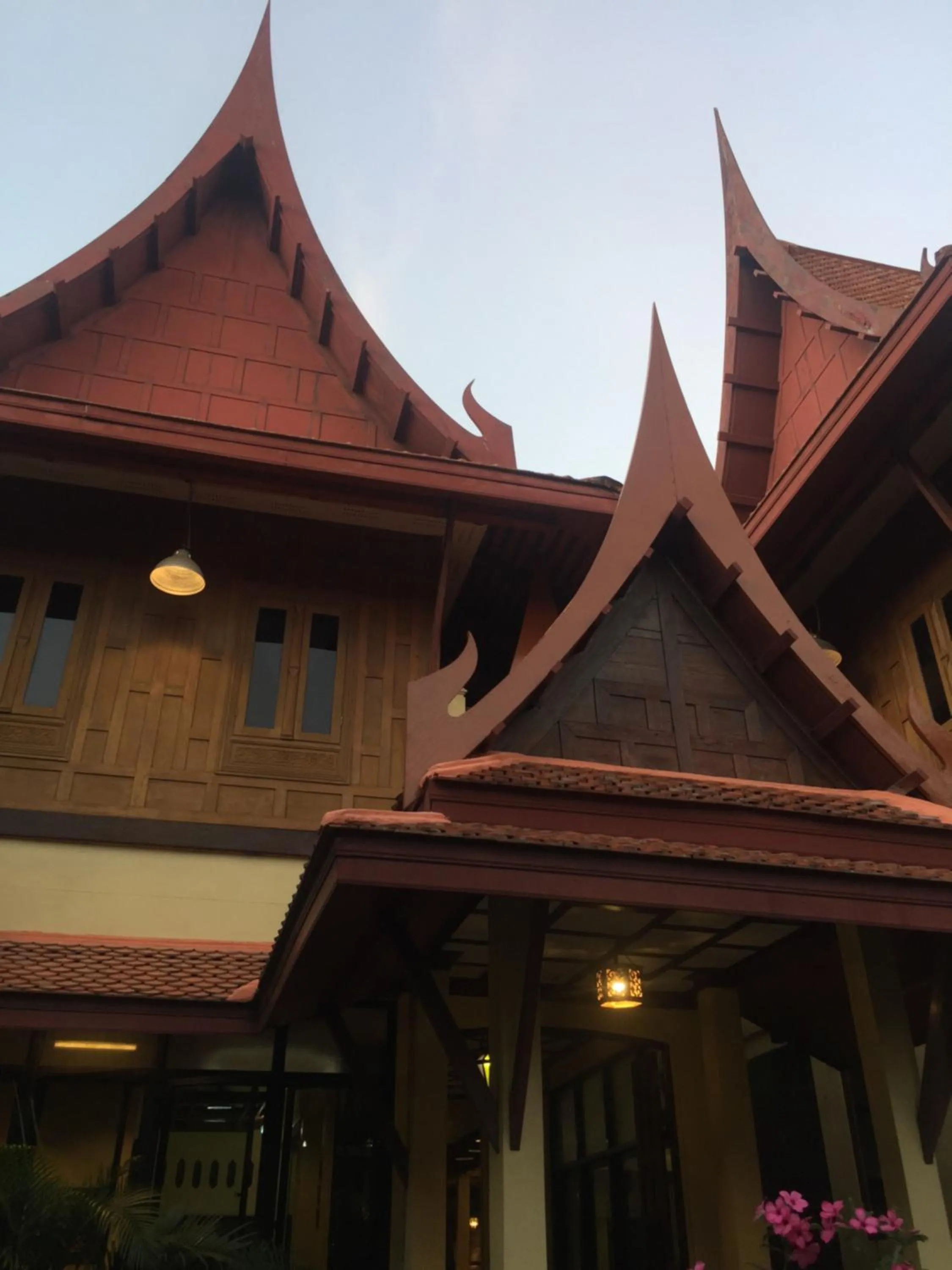 Luang Chumni Village