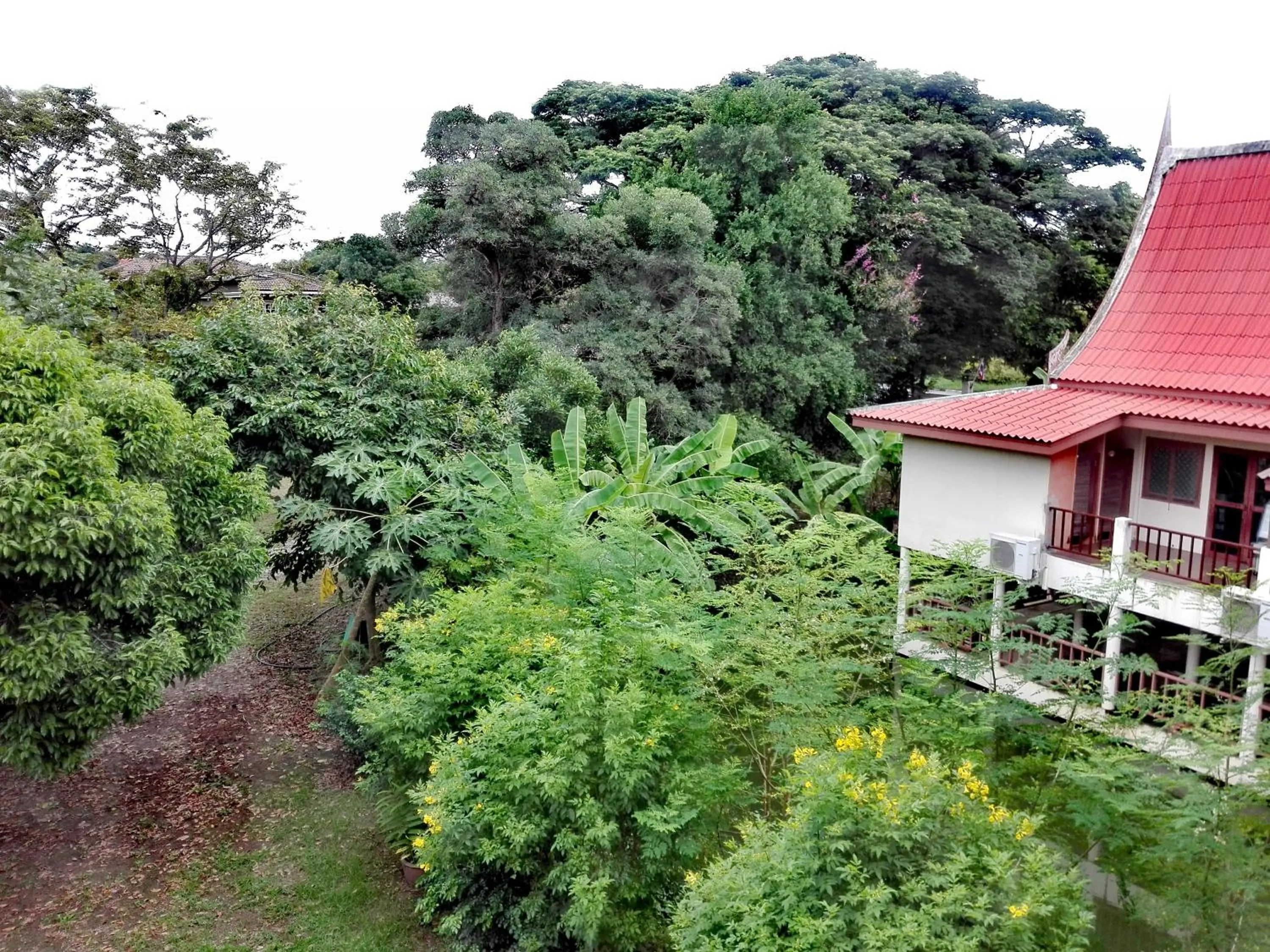 Luang Chumni Village