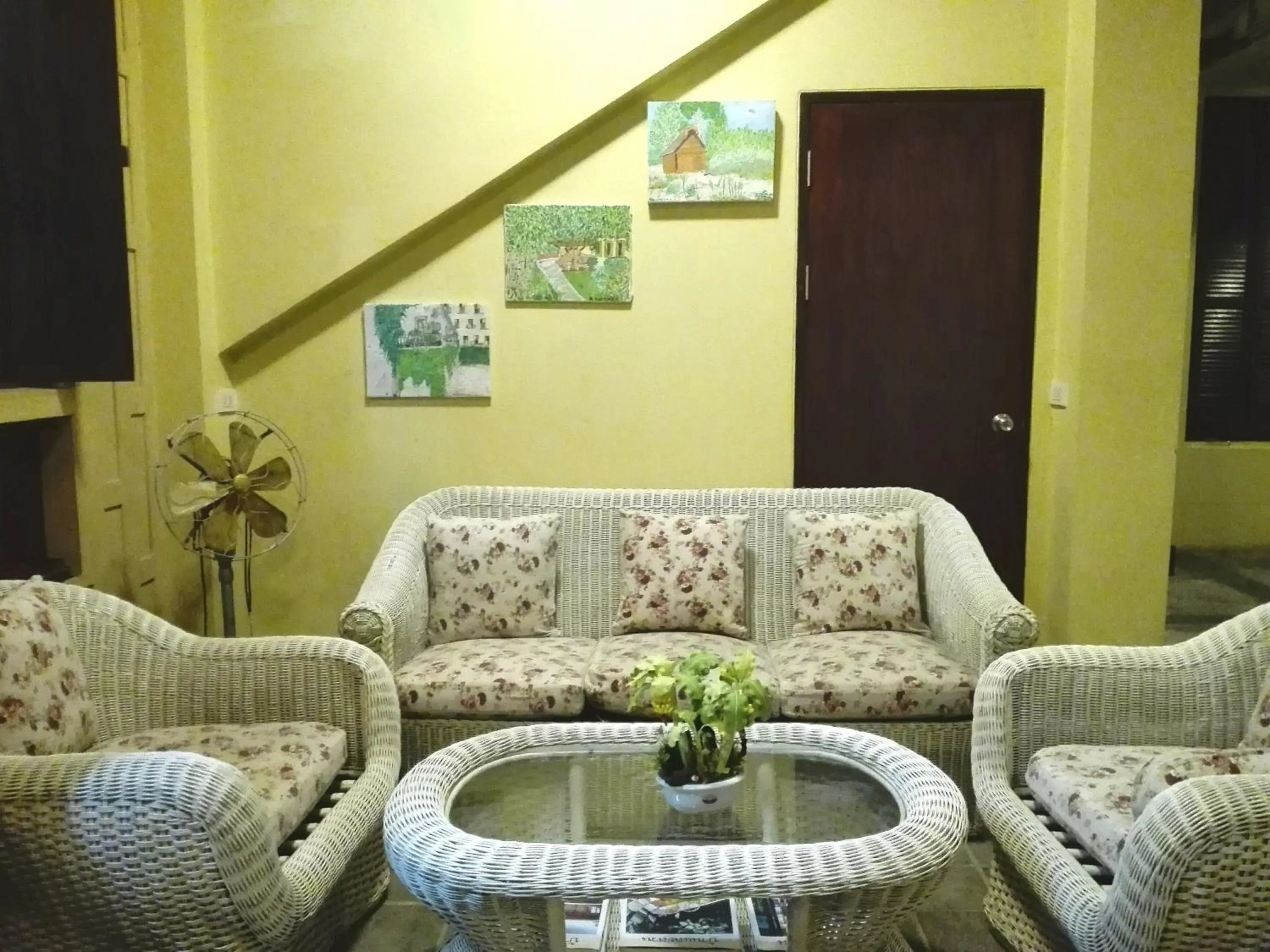 Luang Chumni Village