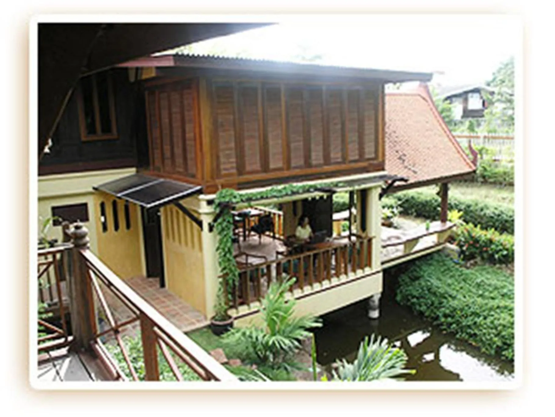 Luang Chumni Village