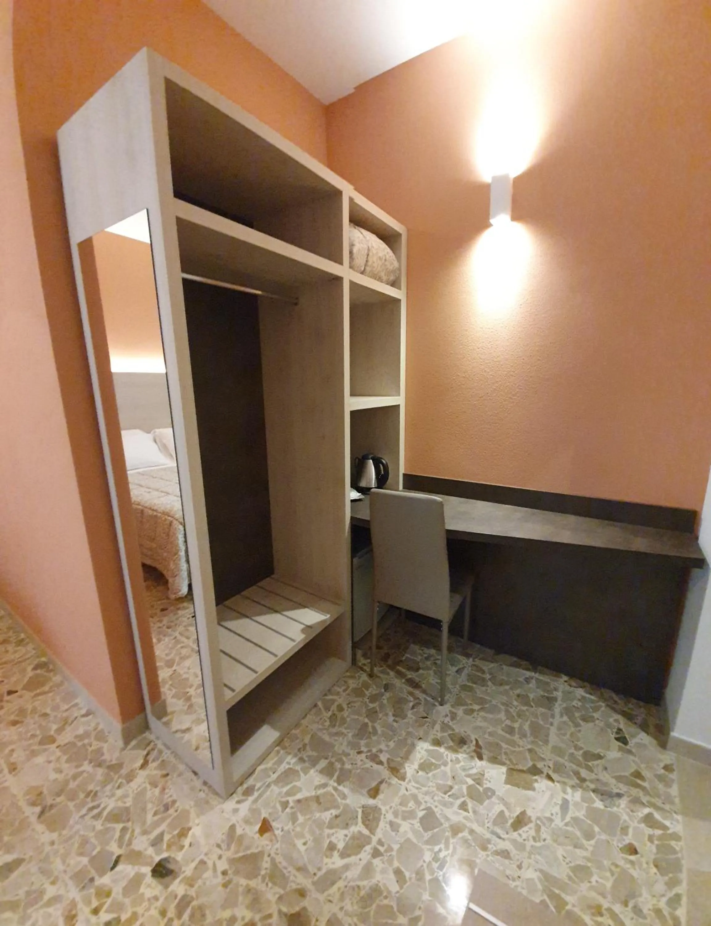 Photo of the whole room, Bed in Villa Elisa