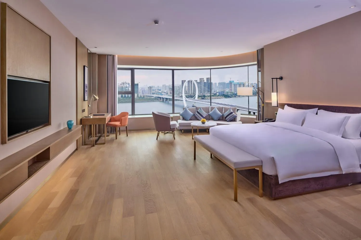 Bed in LIUZHOU PENGYI Hotel