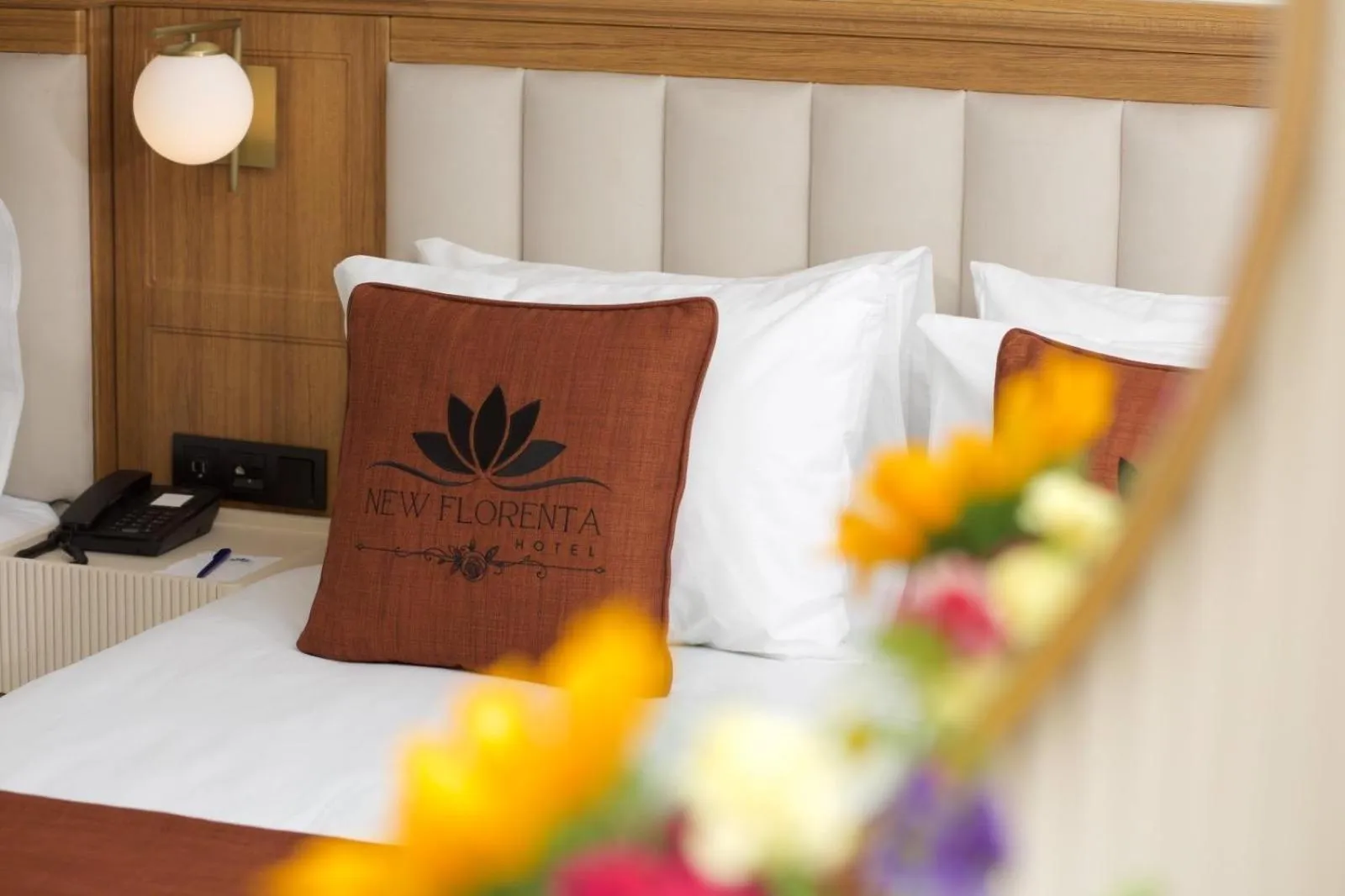 Bedroom, Bed in New Florenta Hotel