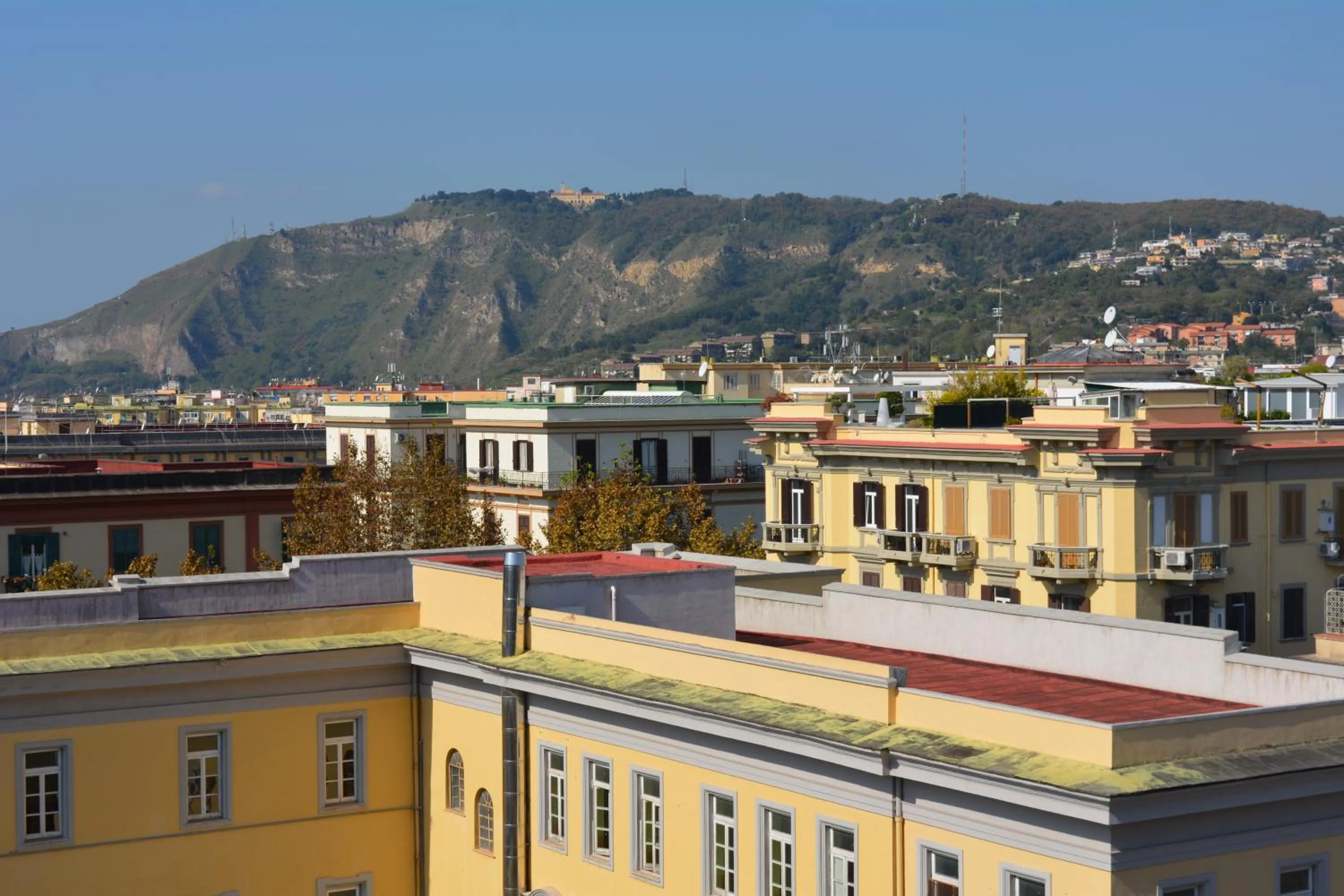 Property building in Rosso di sera