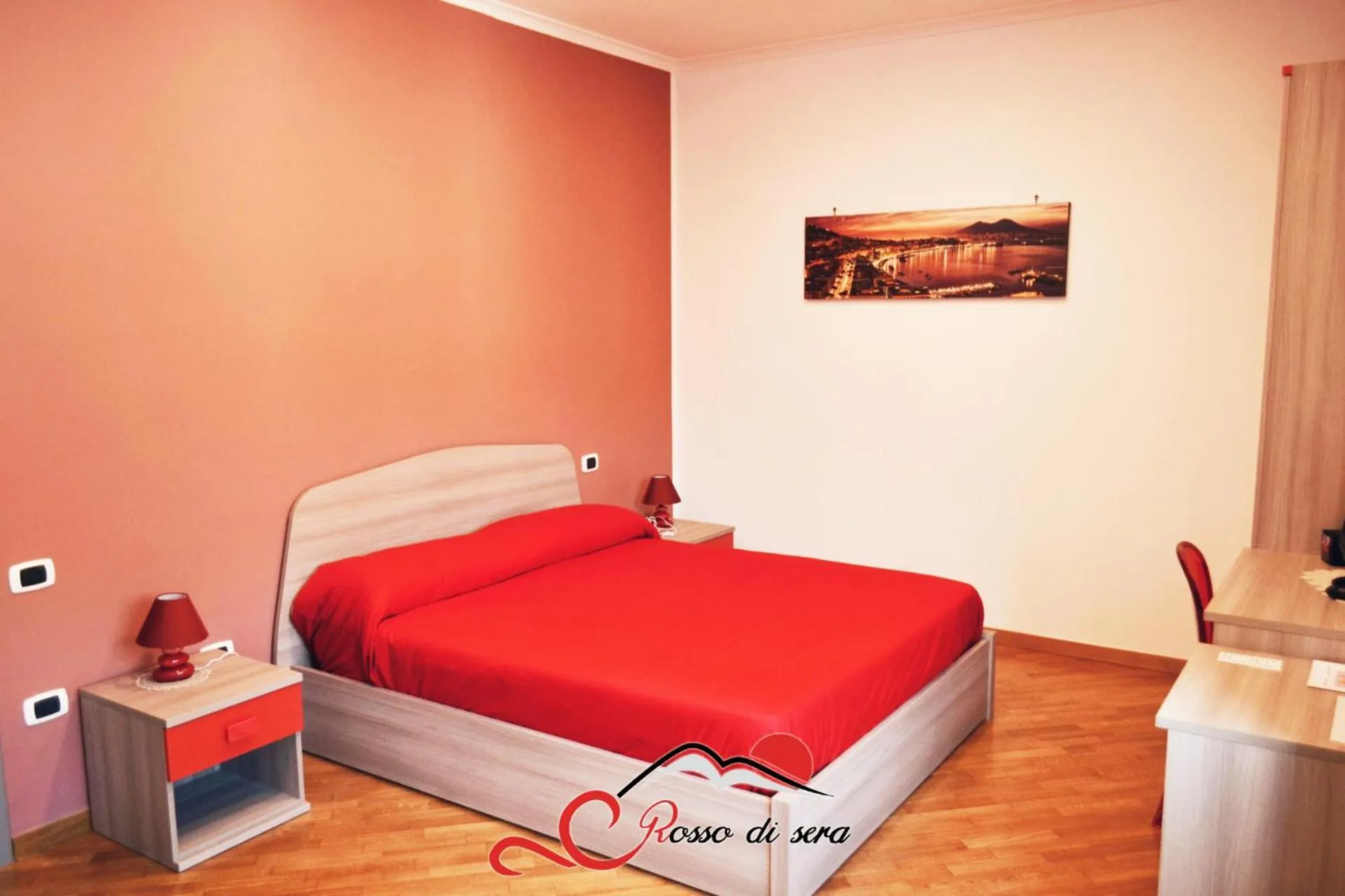 Bed in Rosso di sera