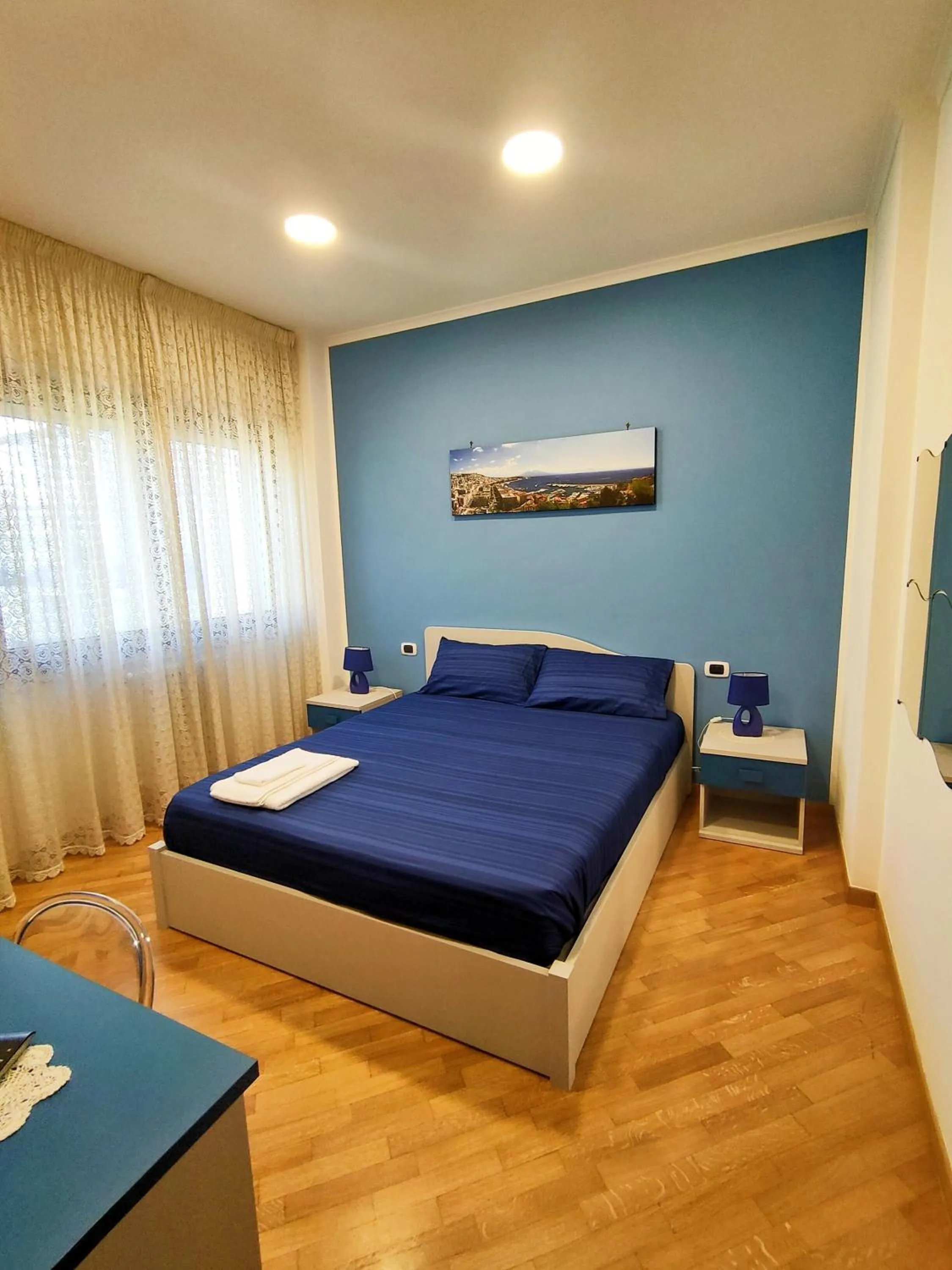 Bed in Rosso di sera