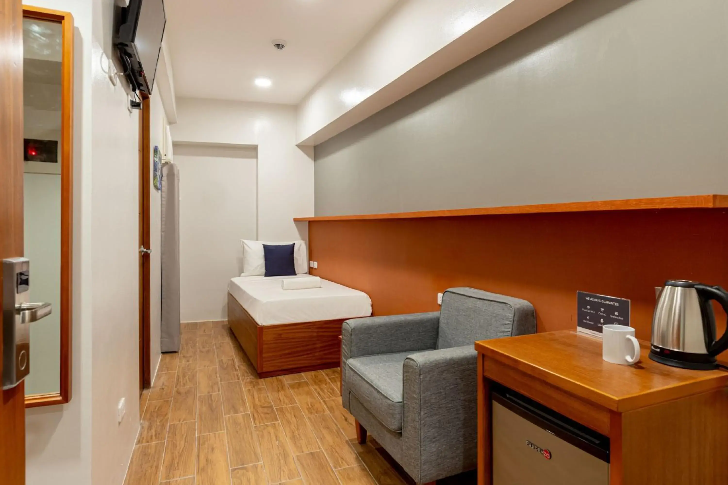 Bed in iHotel Uptown BGC Bed in iHotel Uptown BGC