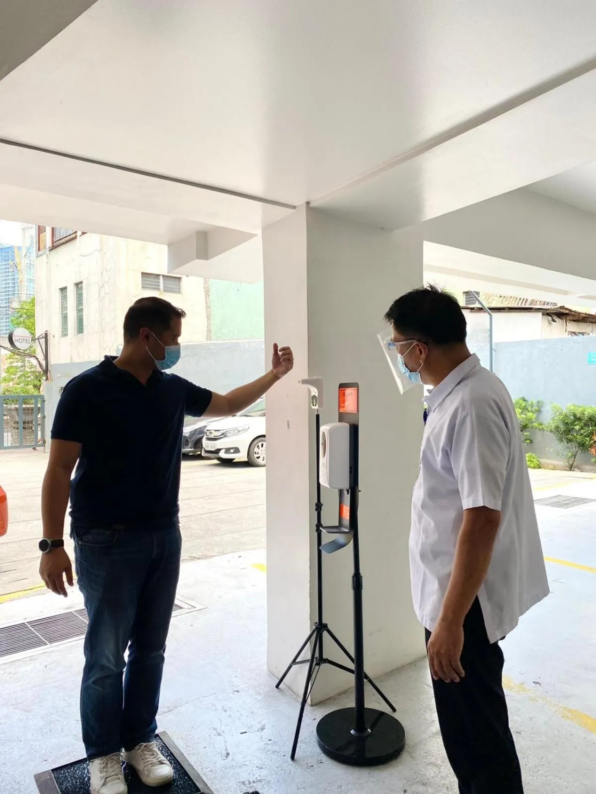 Property building in iHotel Uptown BGC