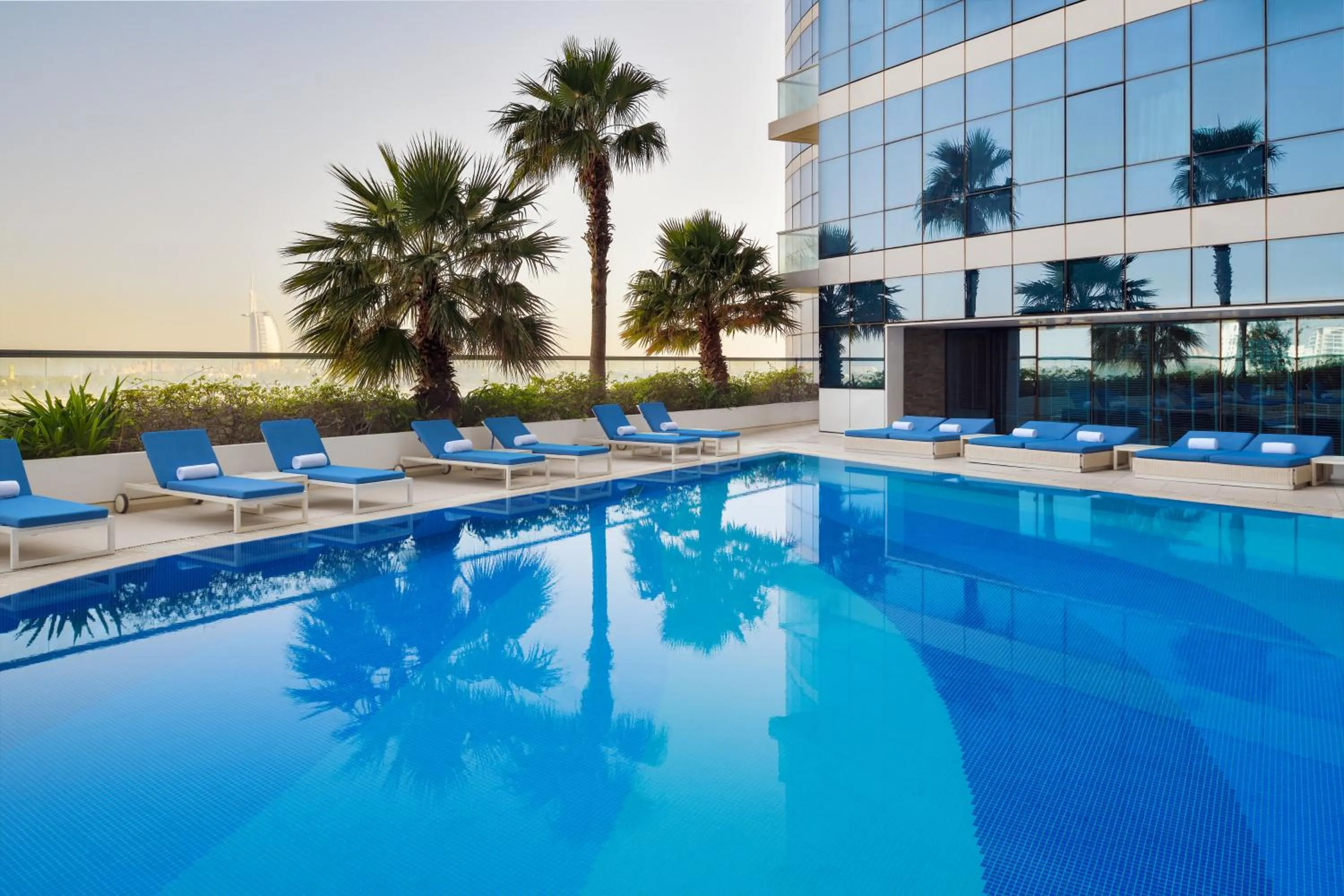 Swimming pool in Novotel Dubai Al Barsha