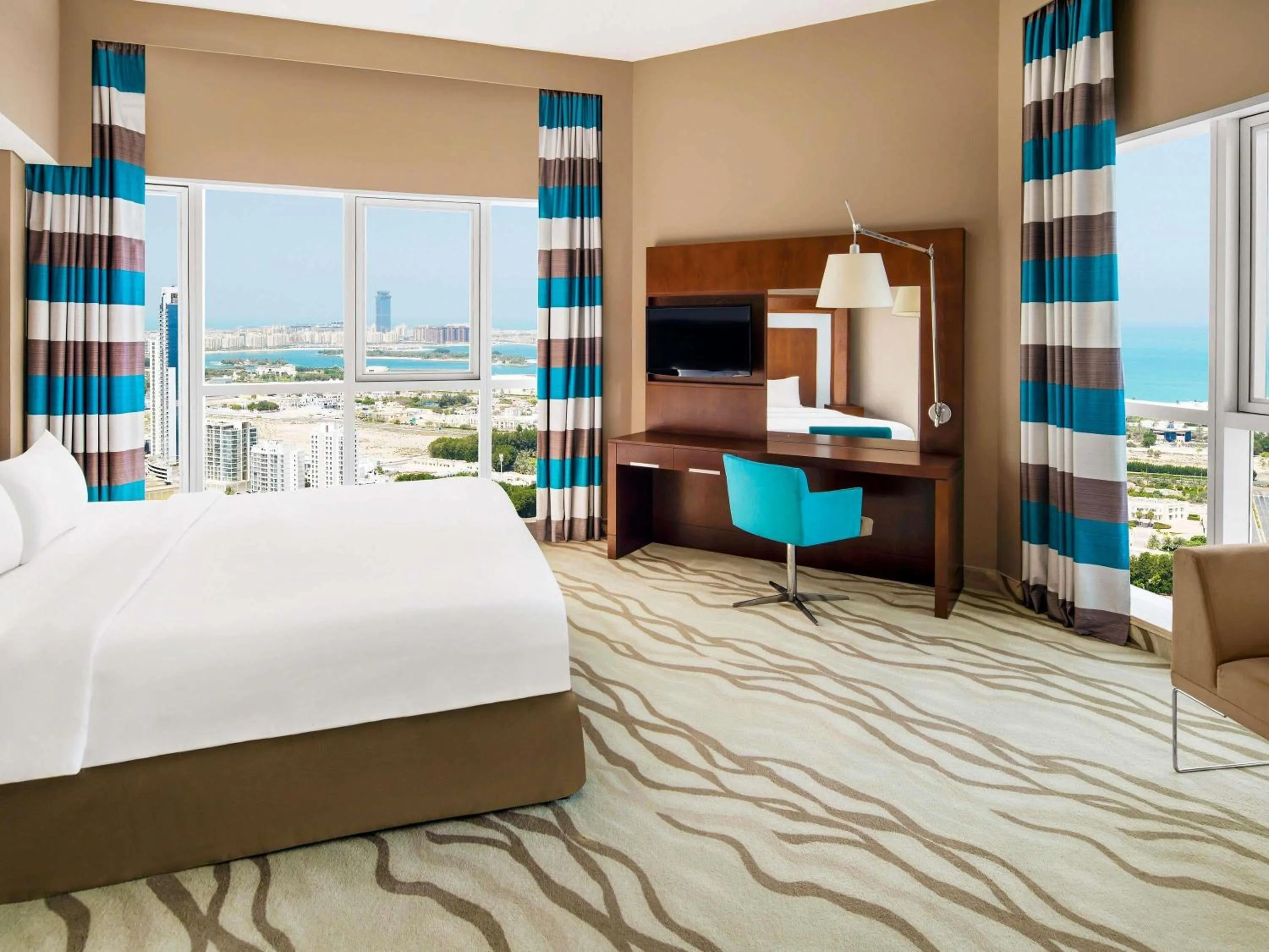 Bedroom, Bed in Novotel Dubai Al Barsha