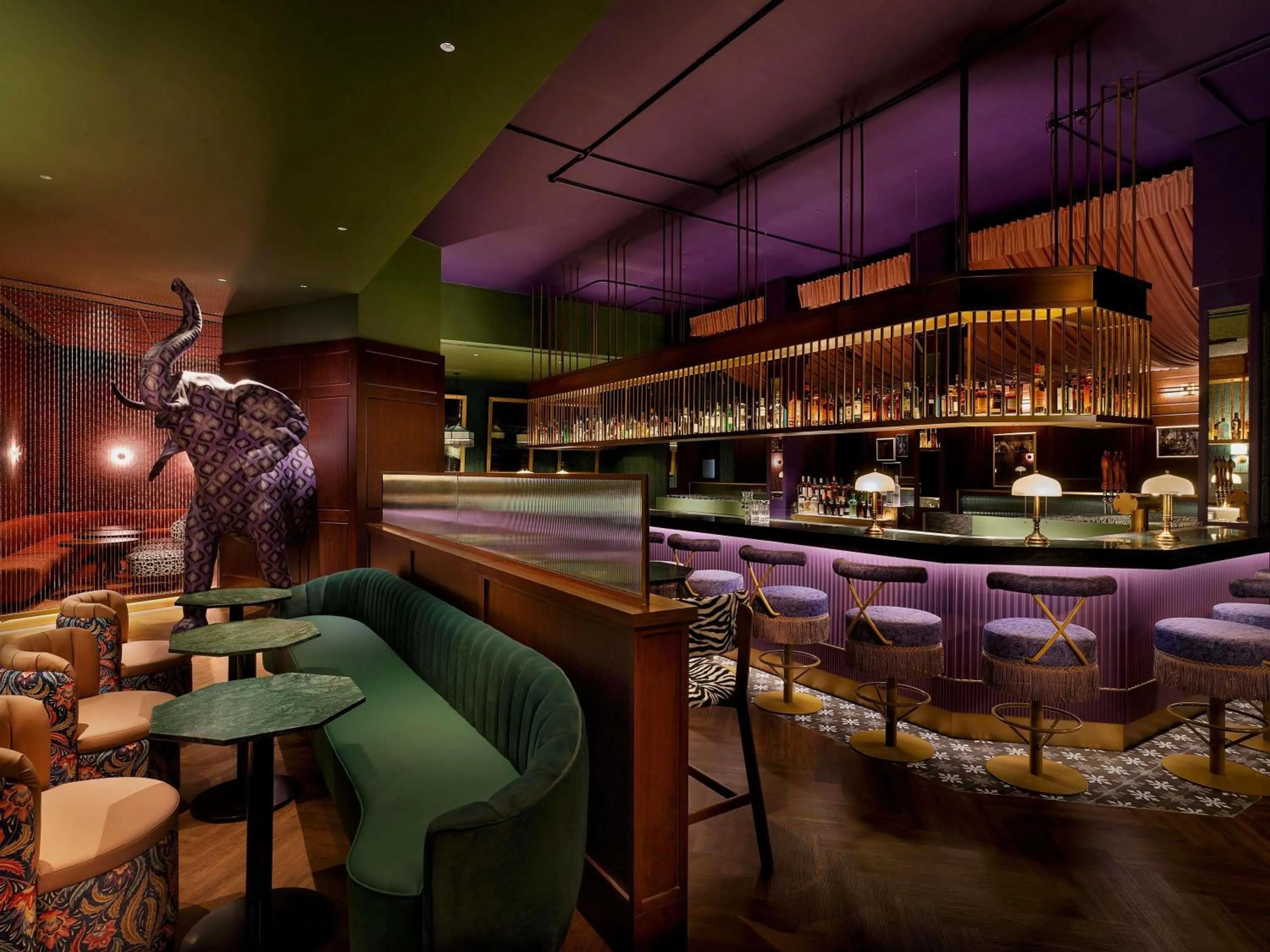 Lounge or bar in Novotel Dubai Al Barsha