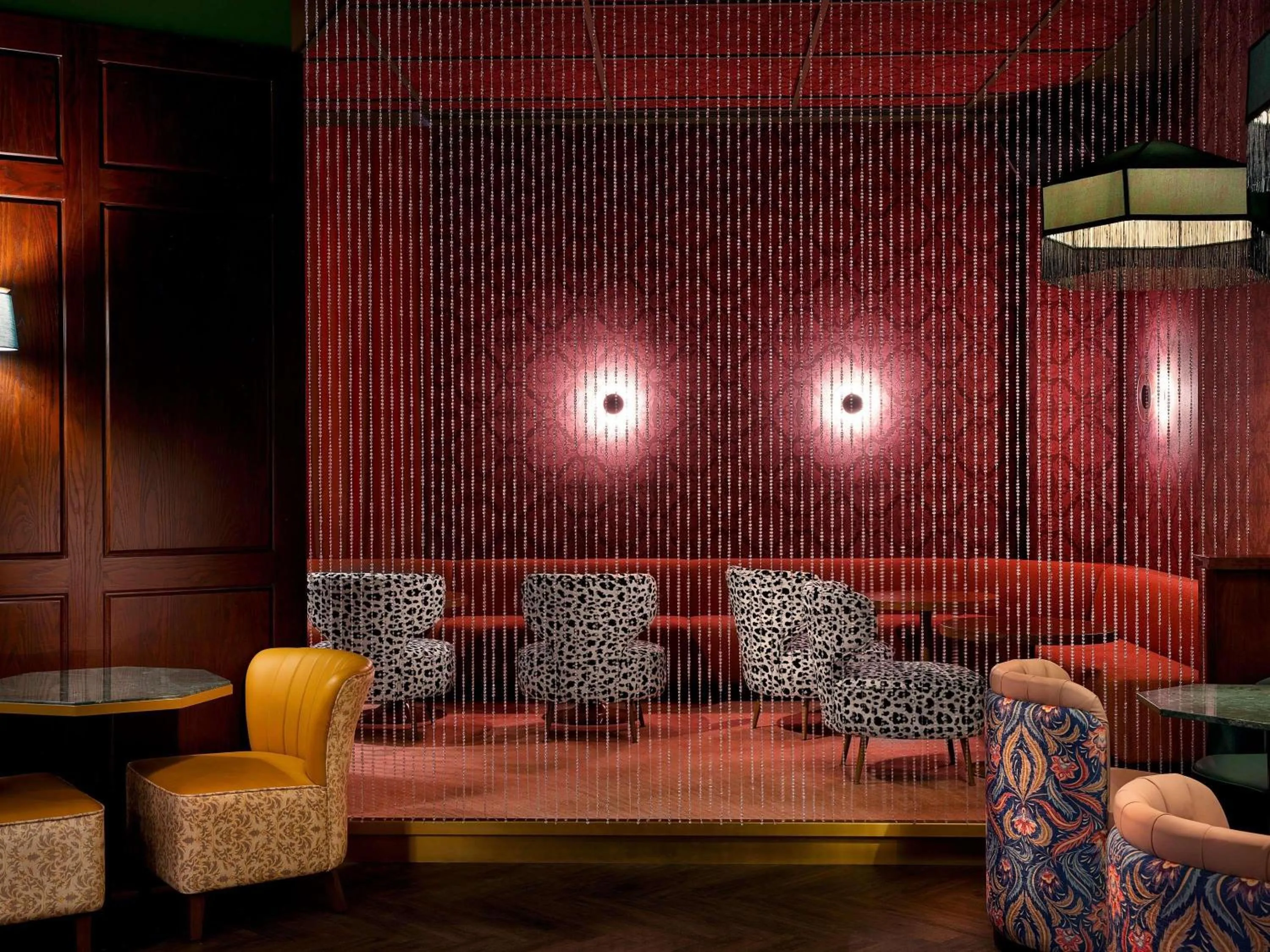 Lounge or bar in Novotel Dubai Al Barsha