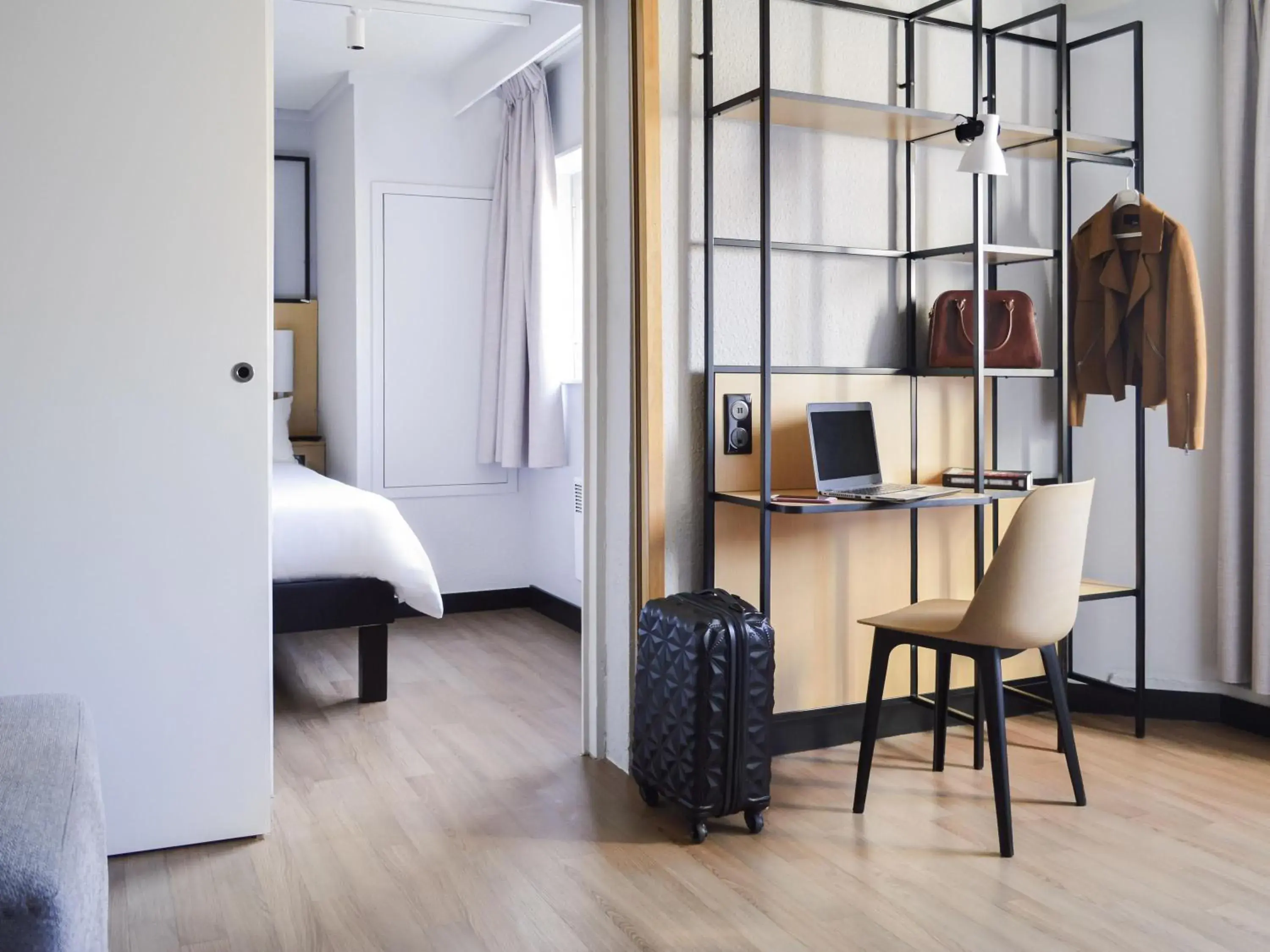 Bedroom, Bed in Ibis Paris Tour Eiffel Cambronne 15ème Bedroom, Bed in Ibis Paris Tour Eiffel Cambronne 15ème