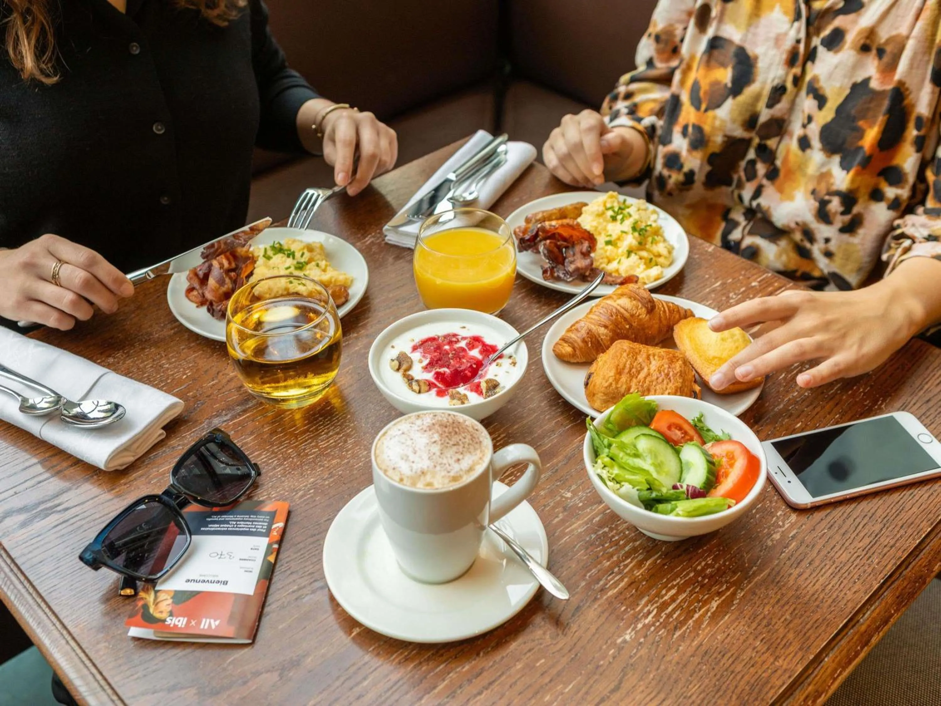 Breakfast in Ibis Paris Tour Eiffel Cambronne 15ème