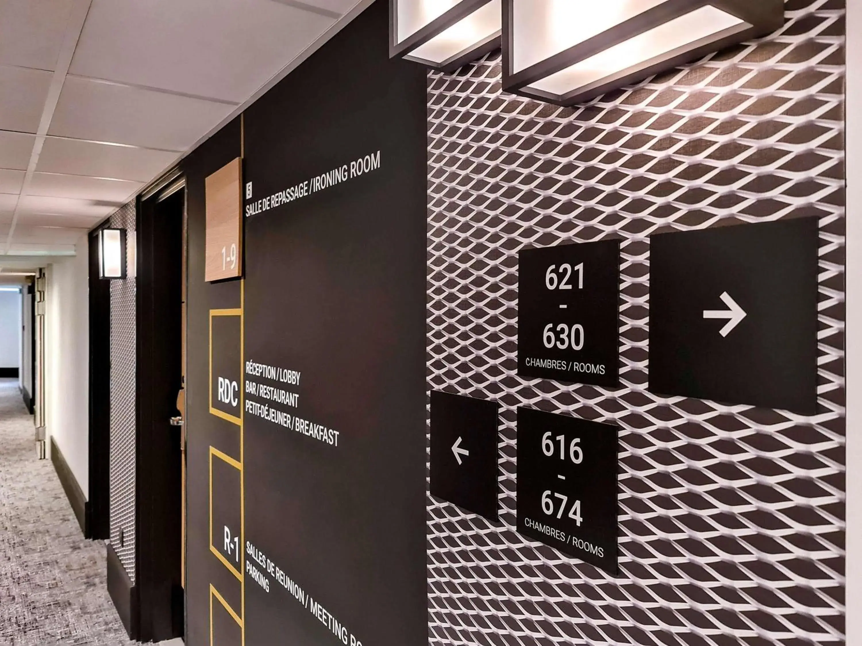 Bedroom in Ibis Paris Tour Eiffel Cambronne 15ème Bedroom in Ibis Paris Tour Eiffel Cambronne 15ème