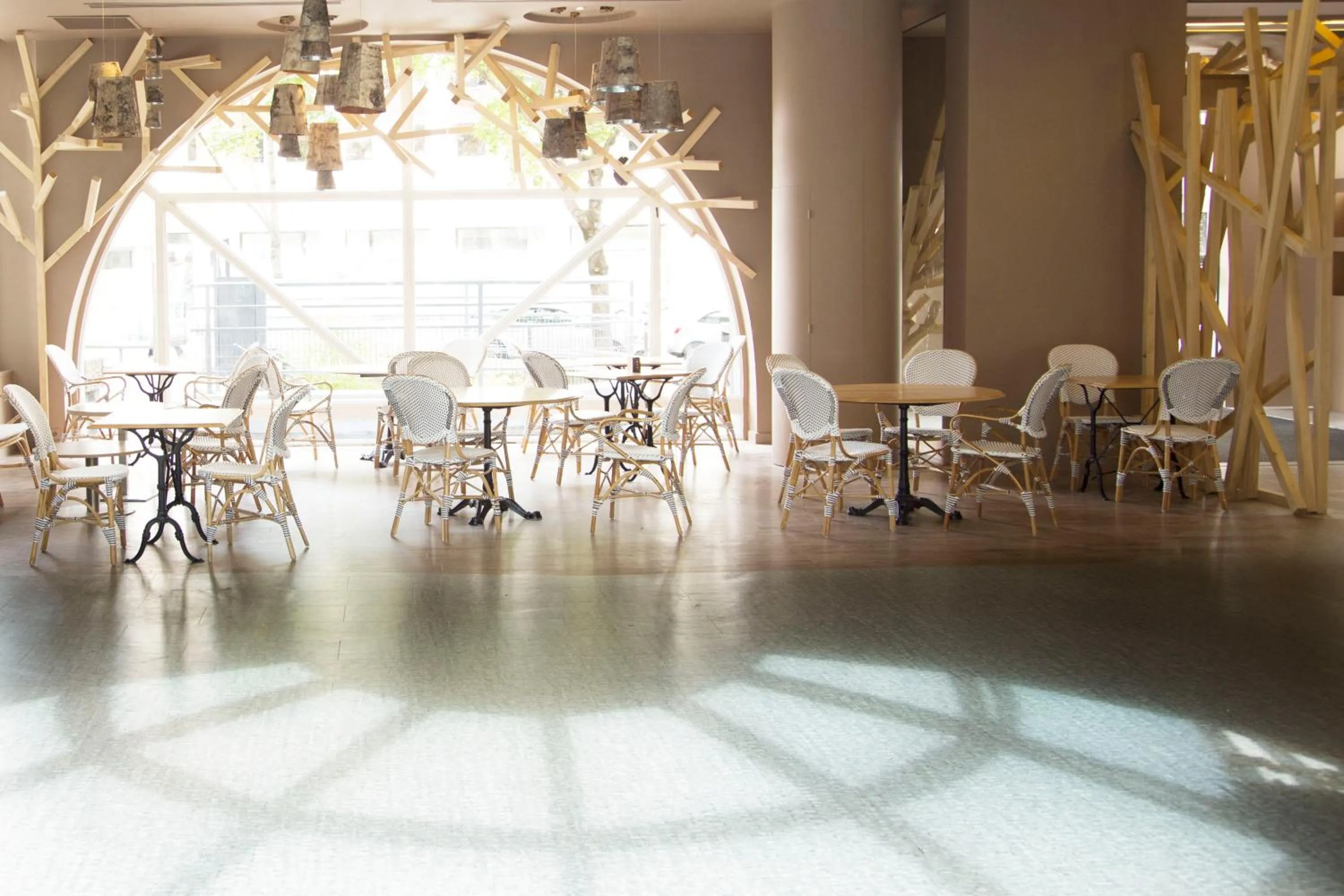 Communal lounge/ TV room in Ibis Paris Tour Eiffel Cambronne 15ème