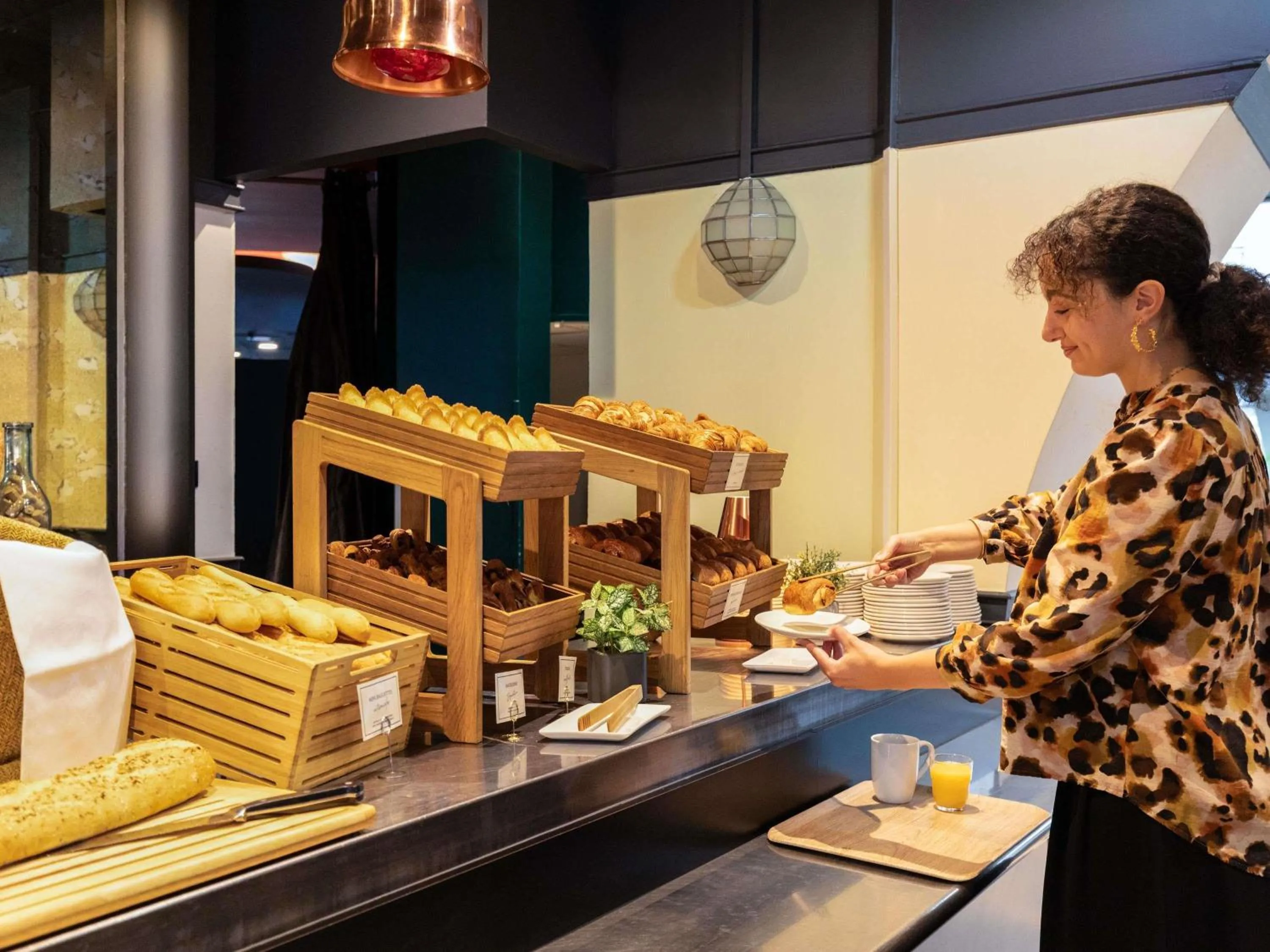 Breakfast in Ibis Paris Tour Eiffel Cambronne 15ème