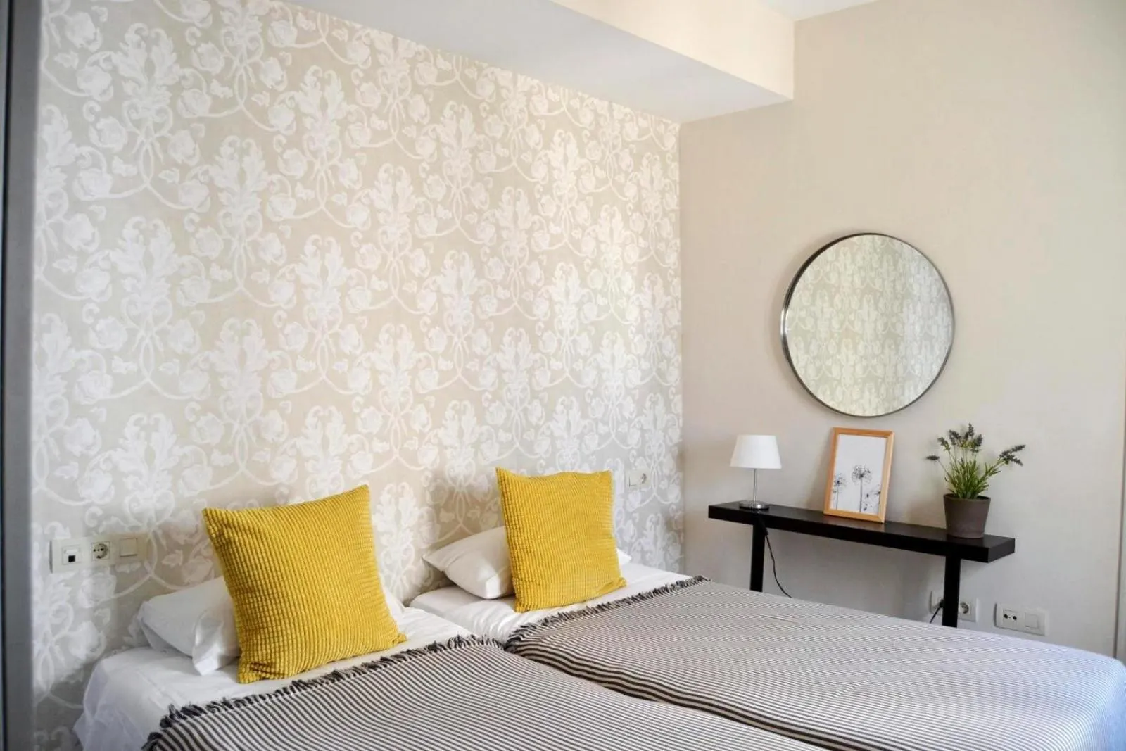 Bedroom, Bed in CSE Apartamentos Altamira