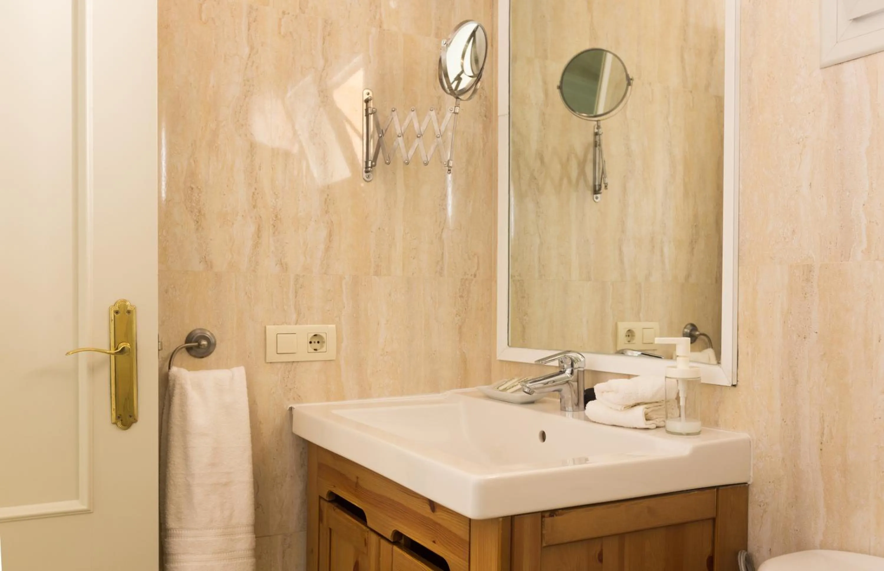 Bathroom in CSE Apartamentos Altamira