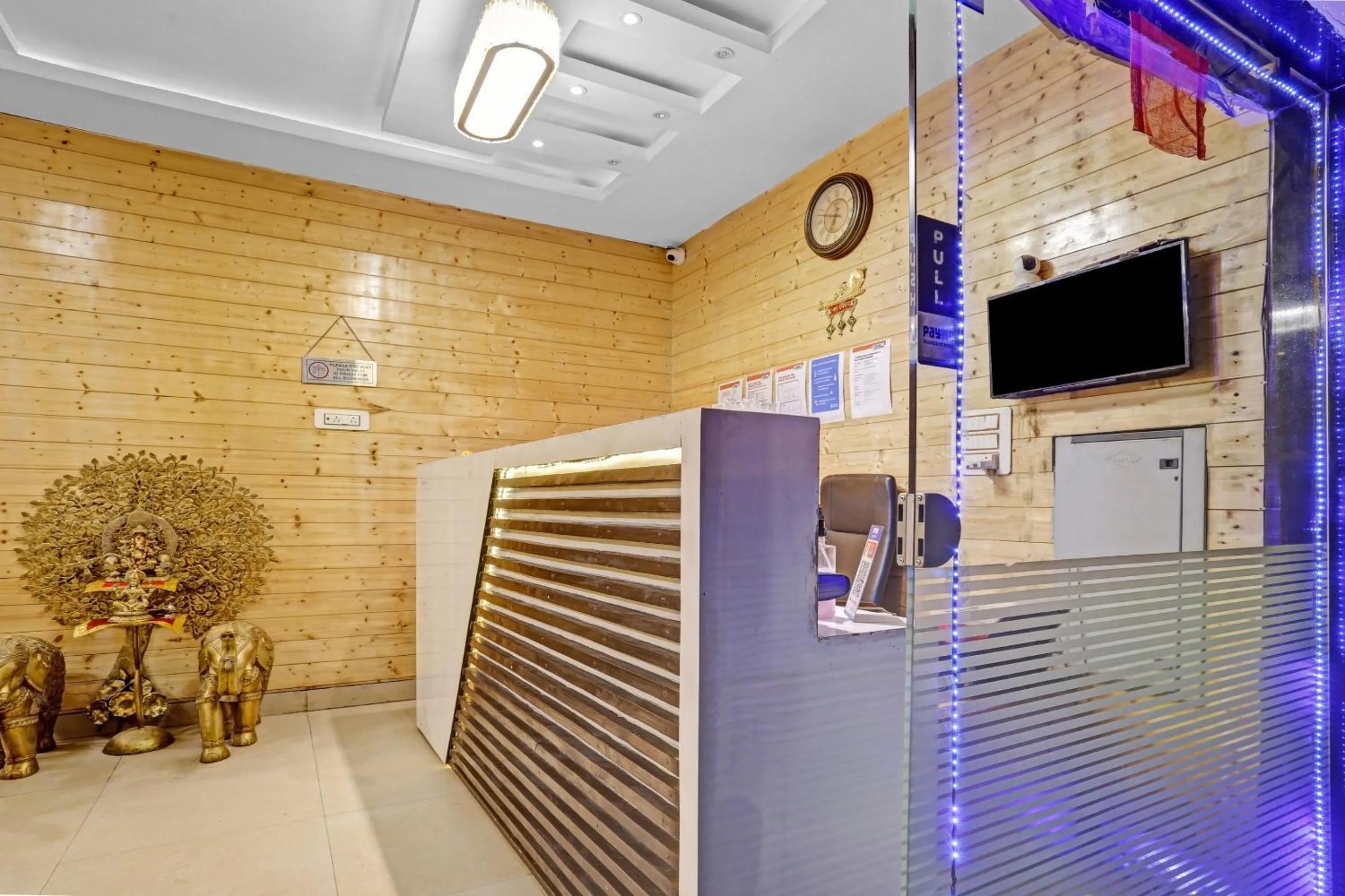 Lobby or reception in Hotel O Happy Stay