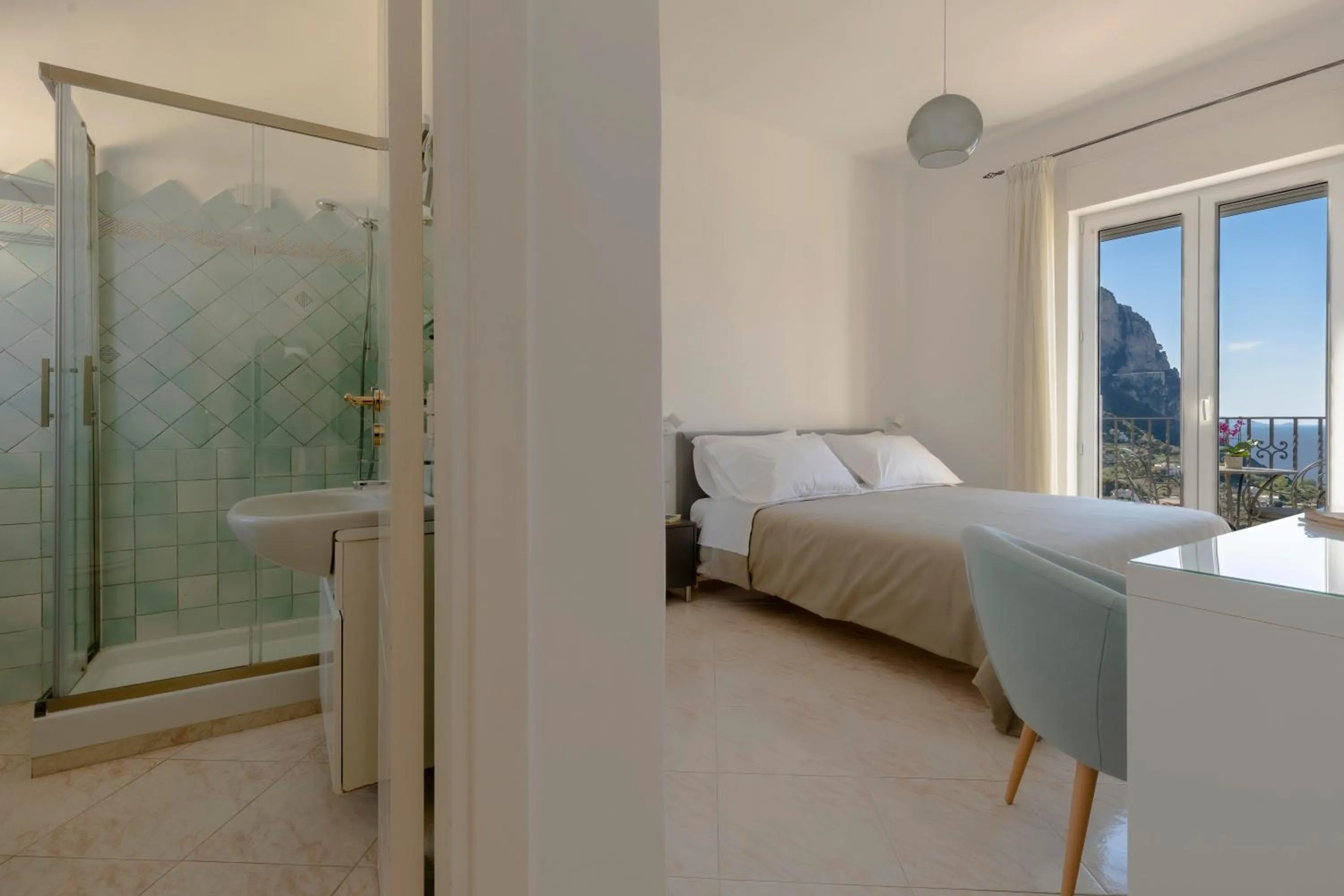 Bed in Albergo La Prora