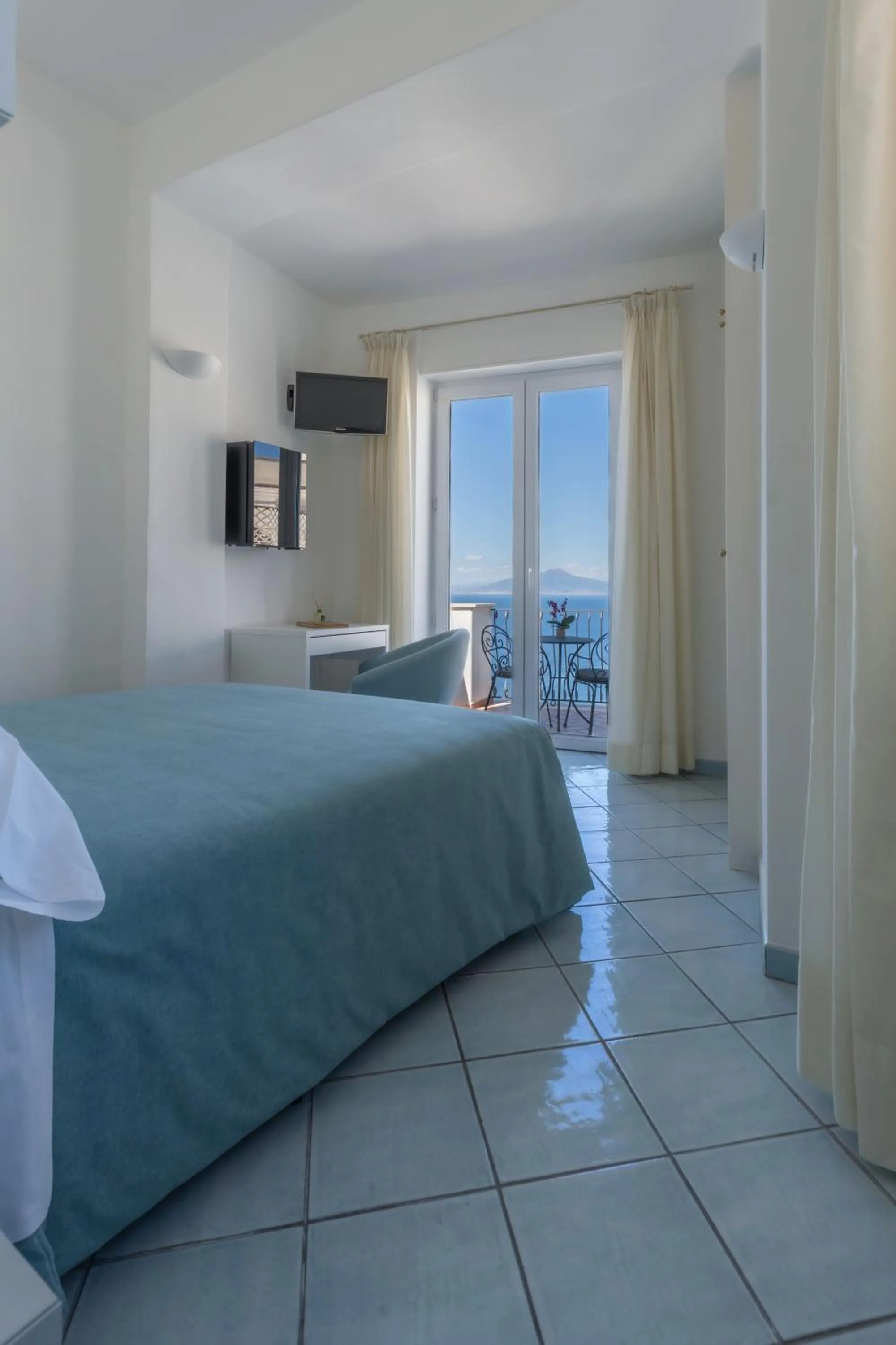 Bed in Albergo La Prora