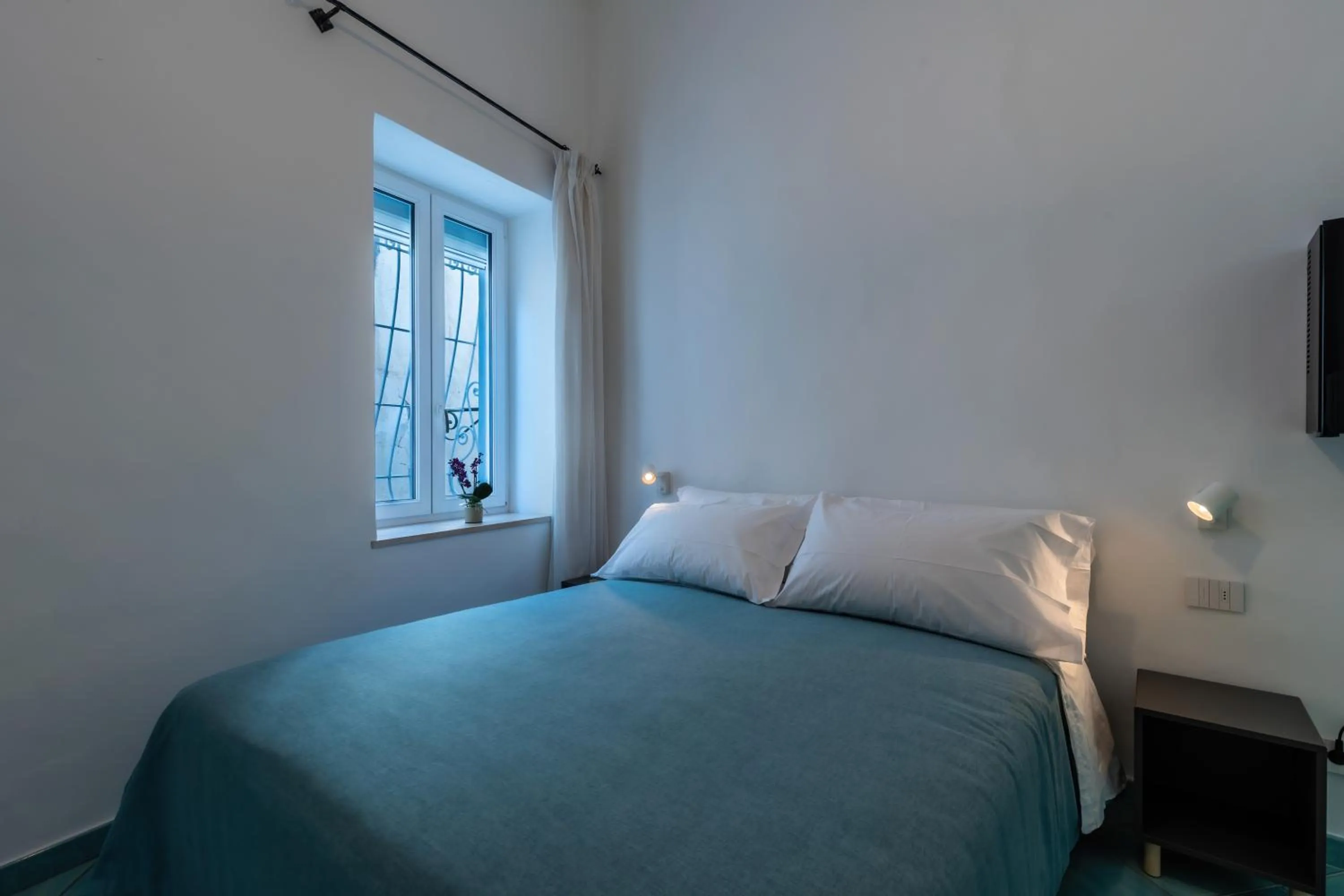 Bed in Albergo La Prora