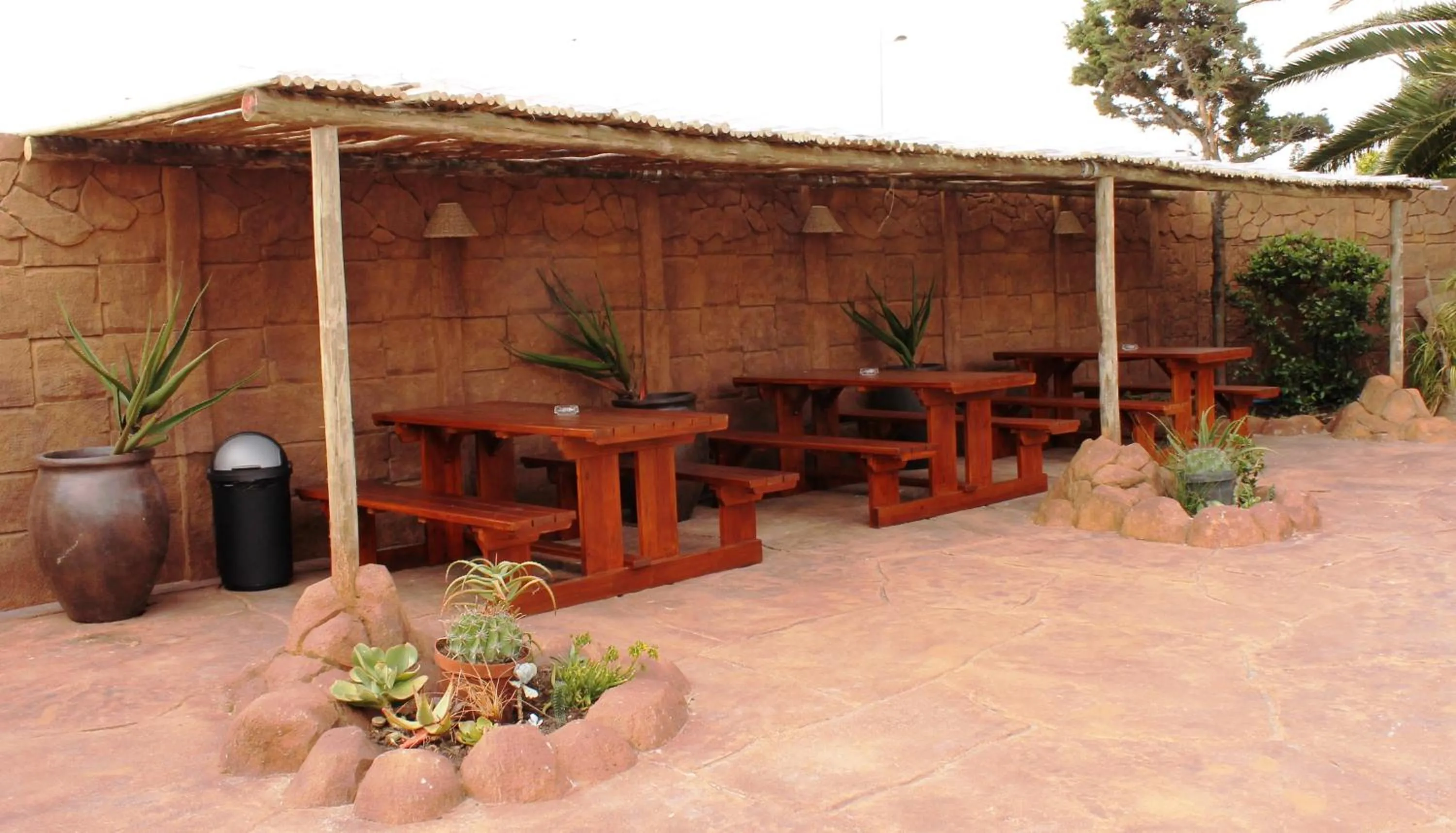 Day in Flintstones Guest House Cape Town