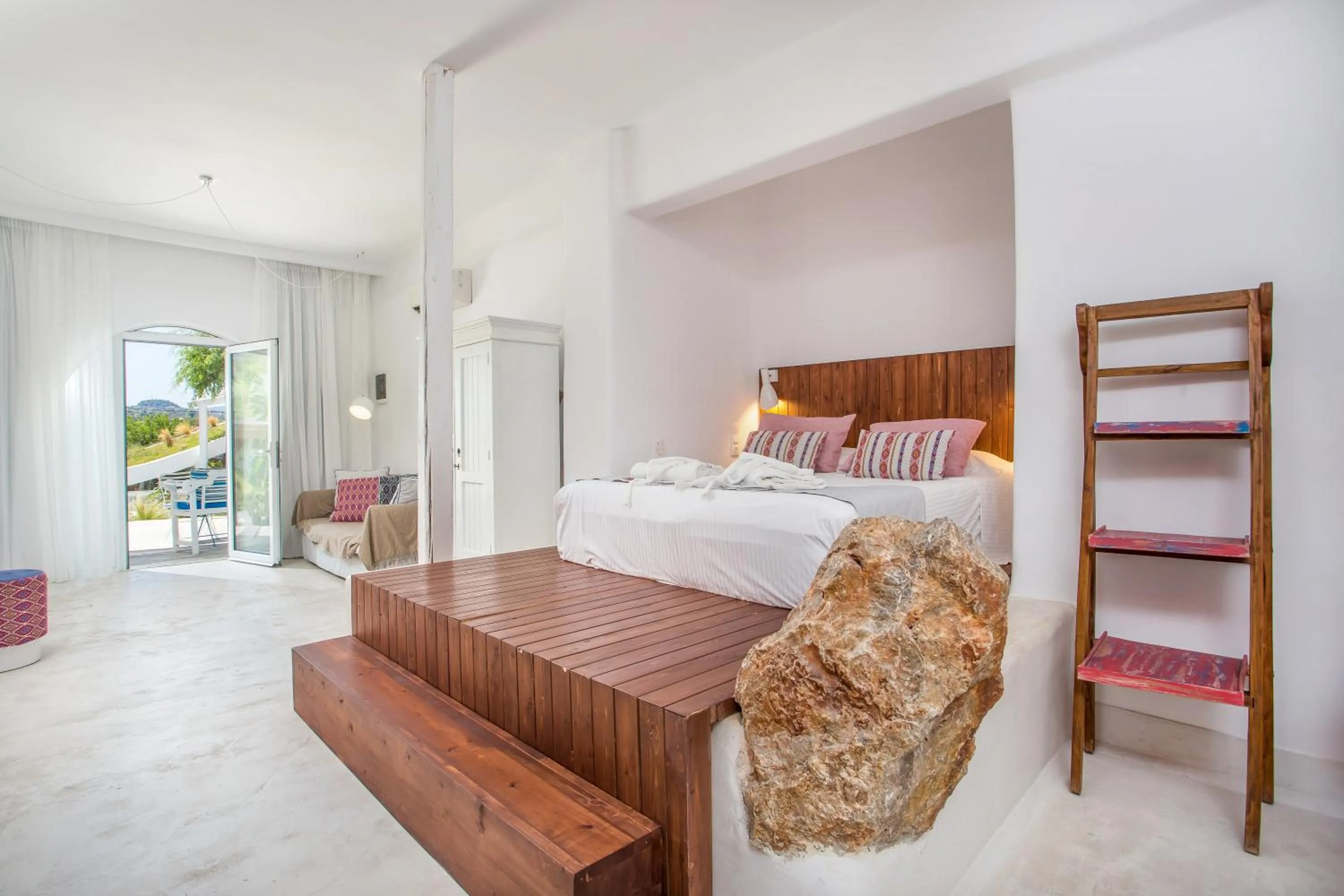 Bedroom, Bed in Kouros Exclusive Hotel & Suites - Adults Only