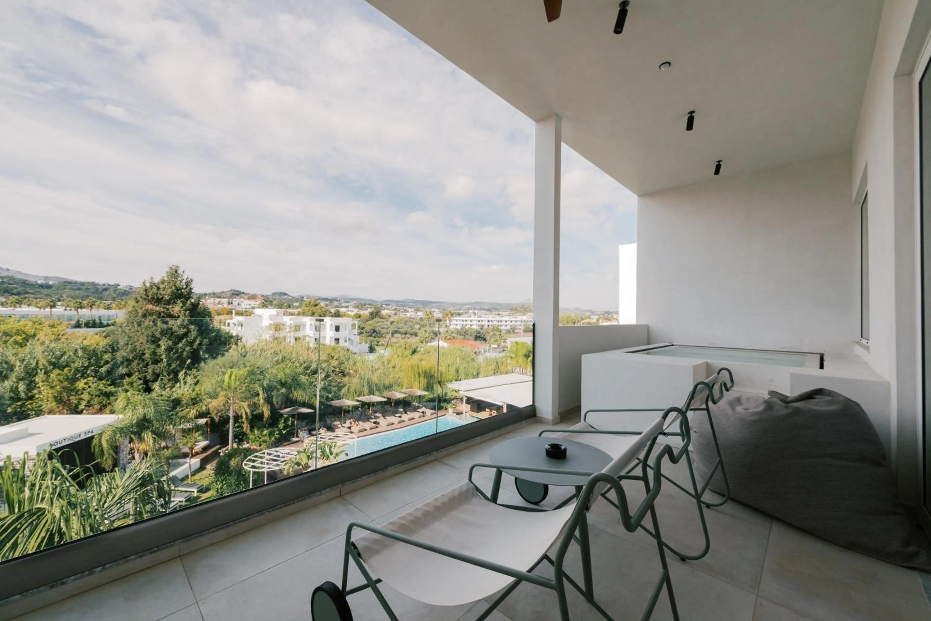 Day in Kouros Exclusive Hotel & Suites - Adults Only