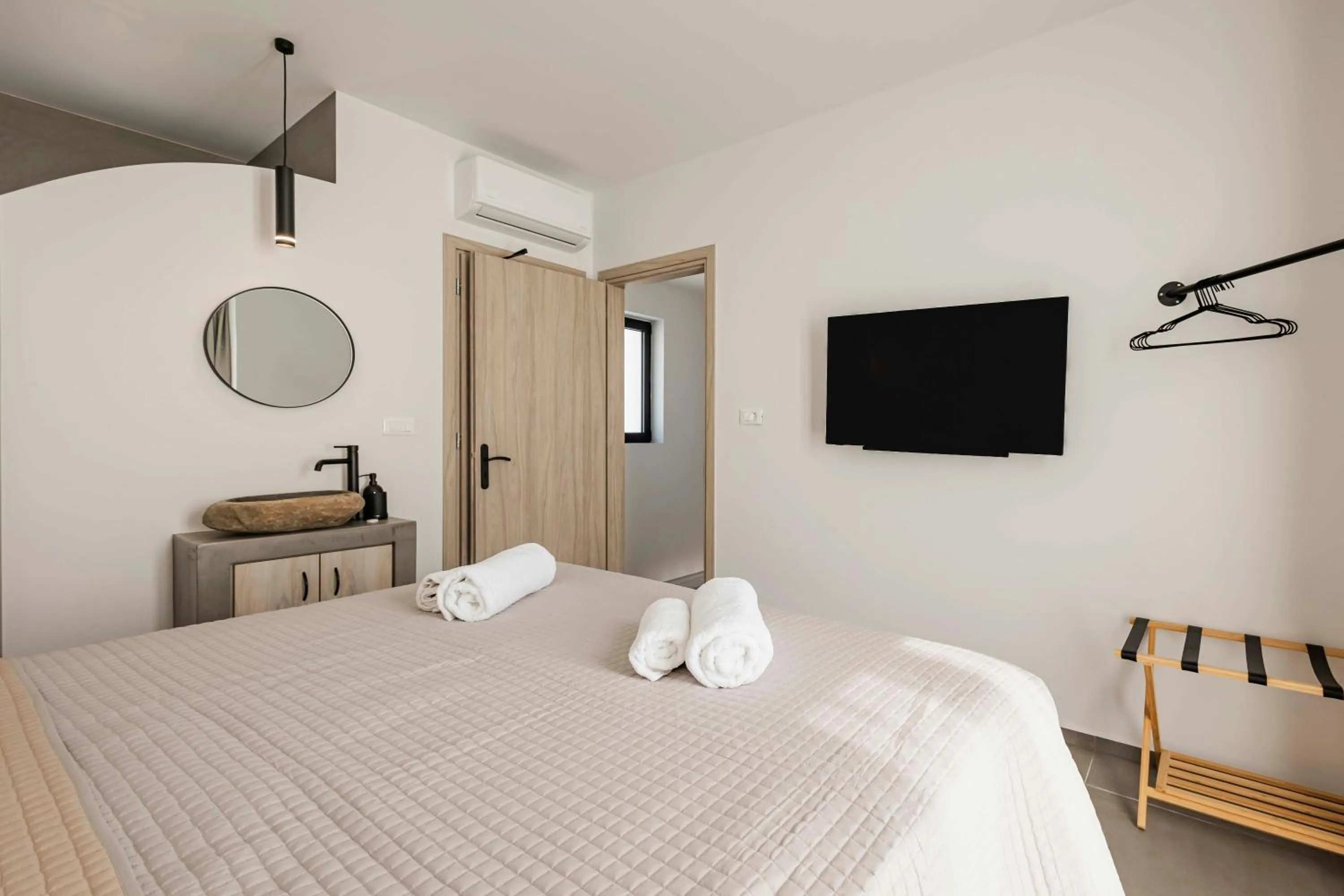 Bed in Kouros Exclusive Hotel & Suites - Adults Only