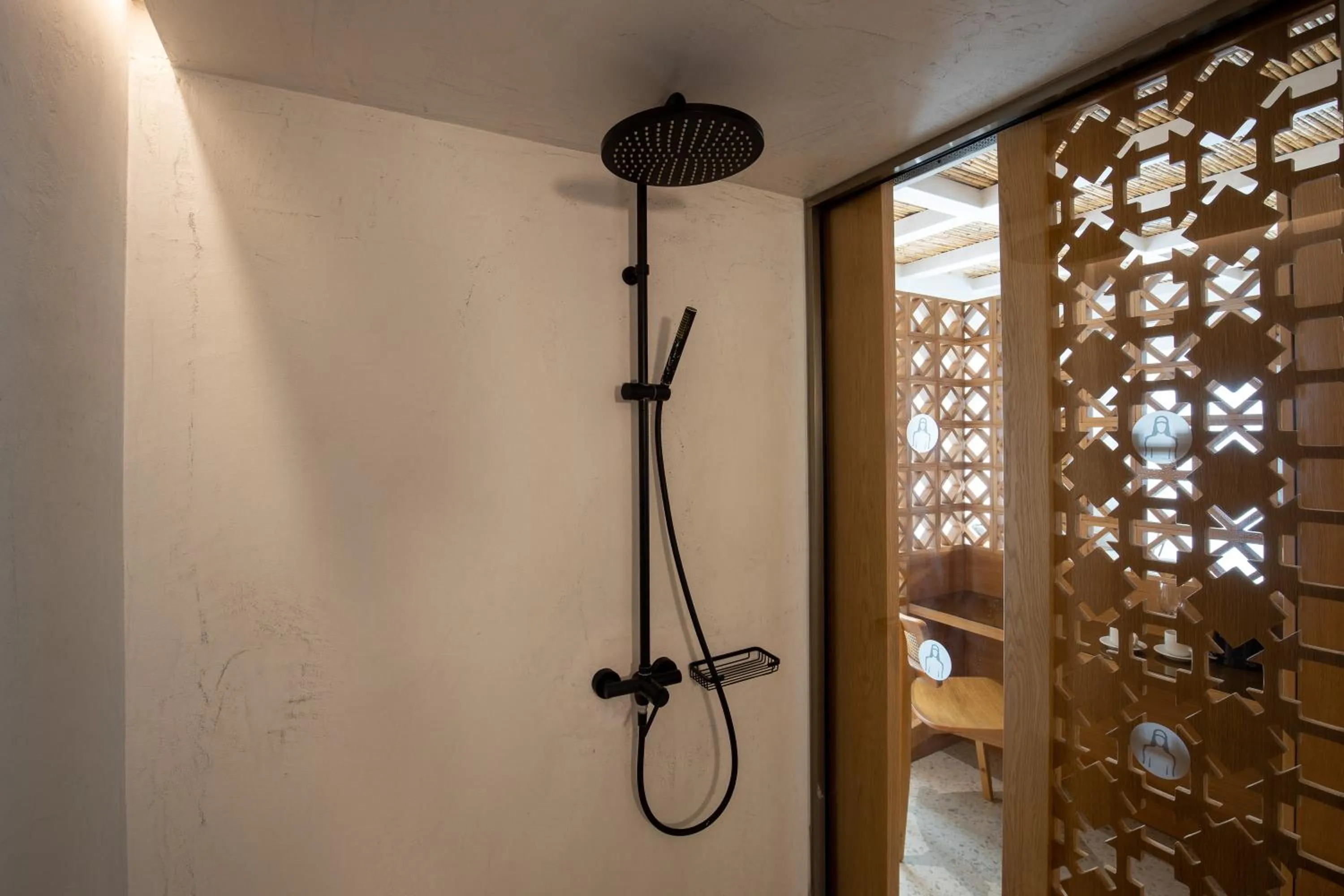 Shower in Kouros Exclusive Hotel & Suites - Adults Only