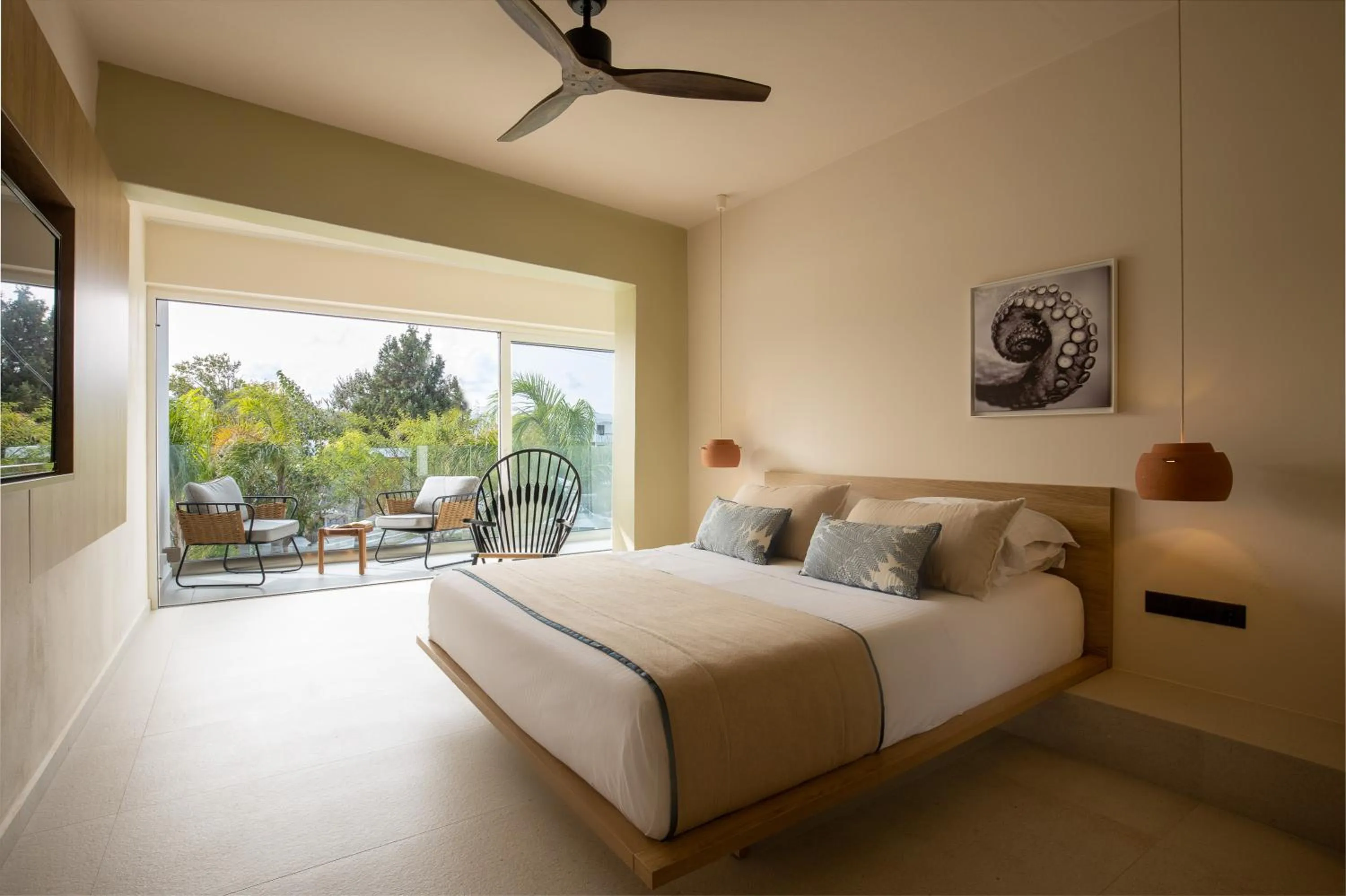 Balcony/Terrace, Bed in Kouros Exclusive Hotel & Suites - Adults Only