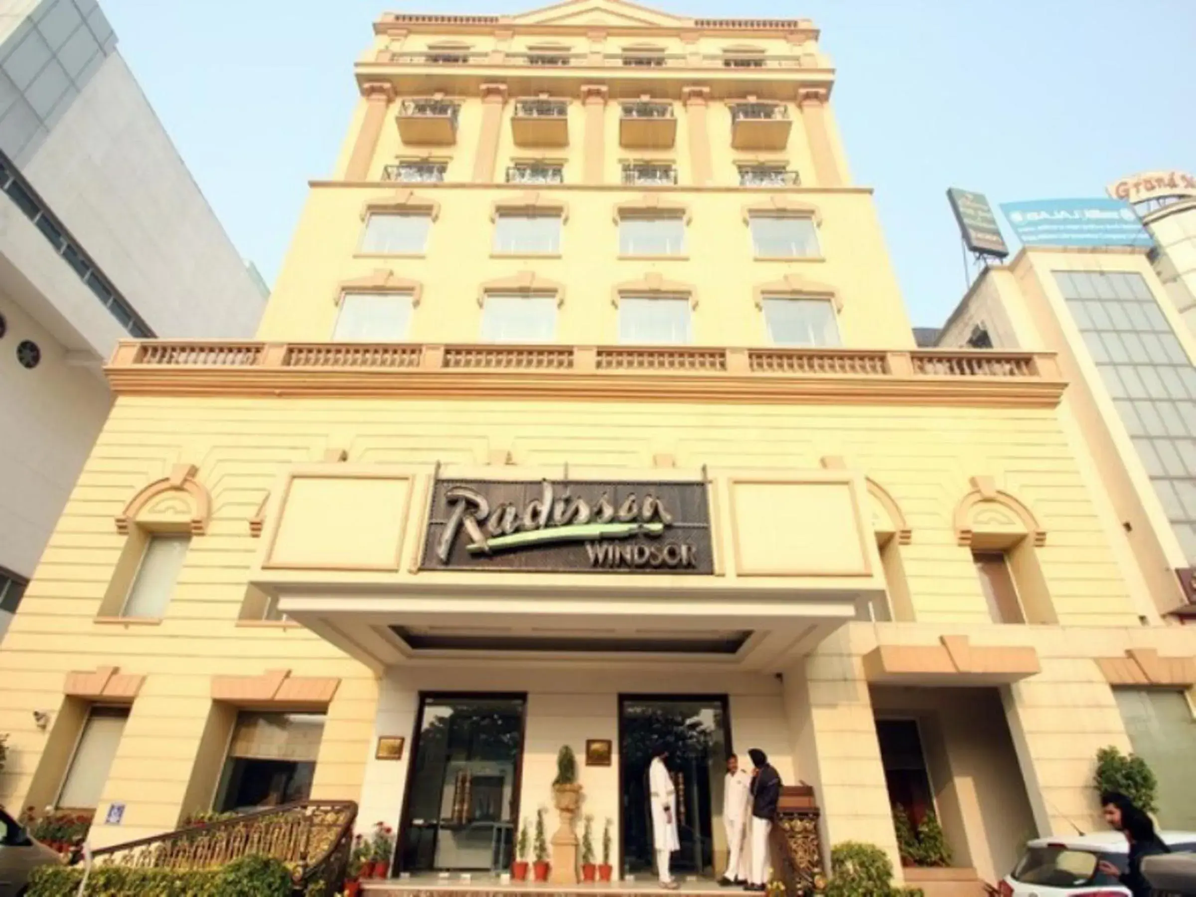 Facade/entrance in Radisson Hotel Jalandhar Facade/entrance in Radisson Hotel Jalandhar