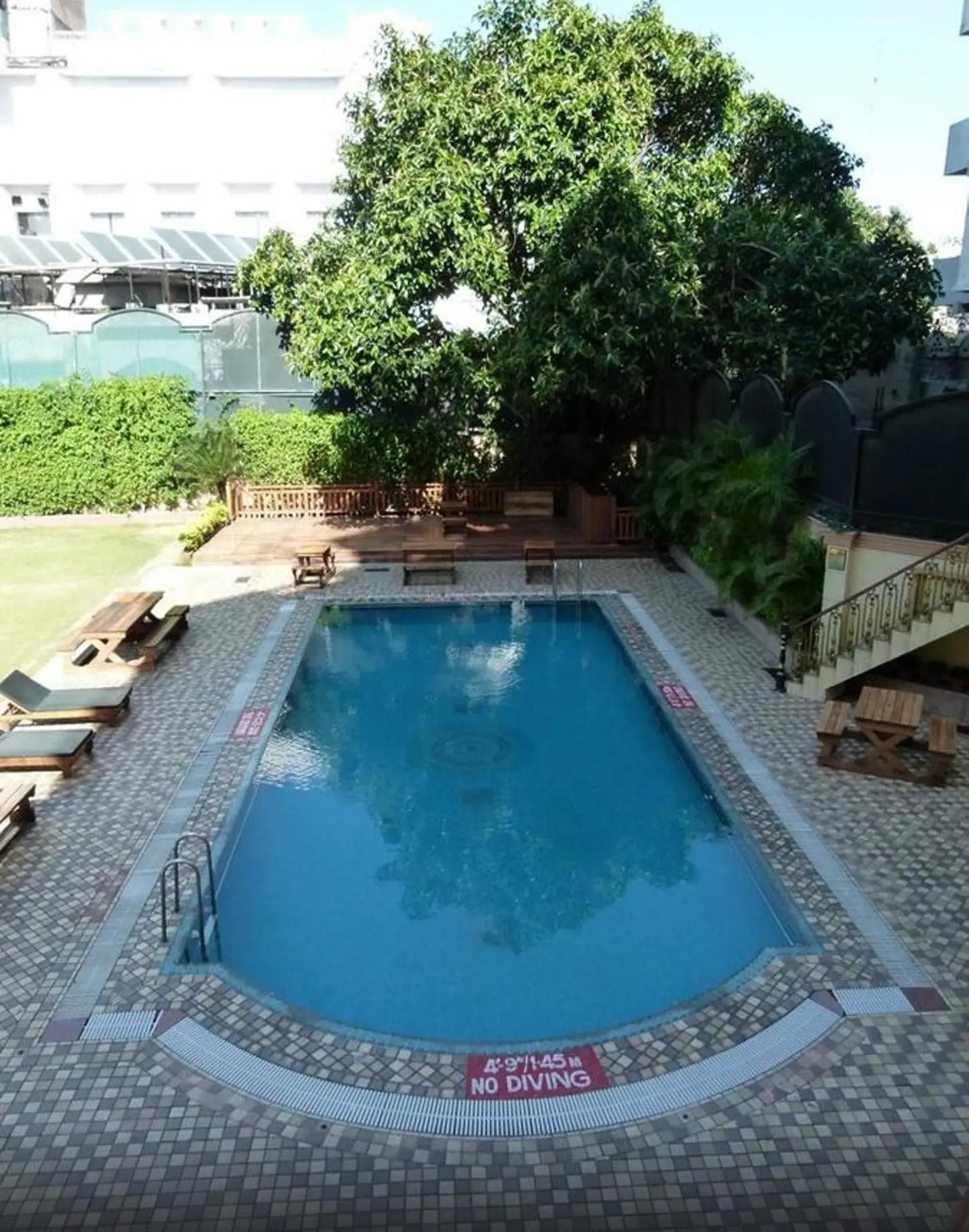 Swimming pool in Radisson Hotel Jalandhar Swimming pool in Radisson Hotel Jalandhar