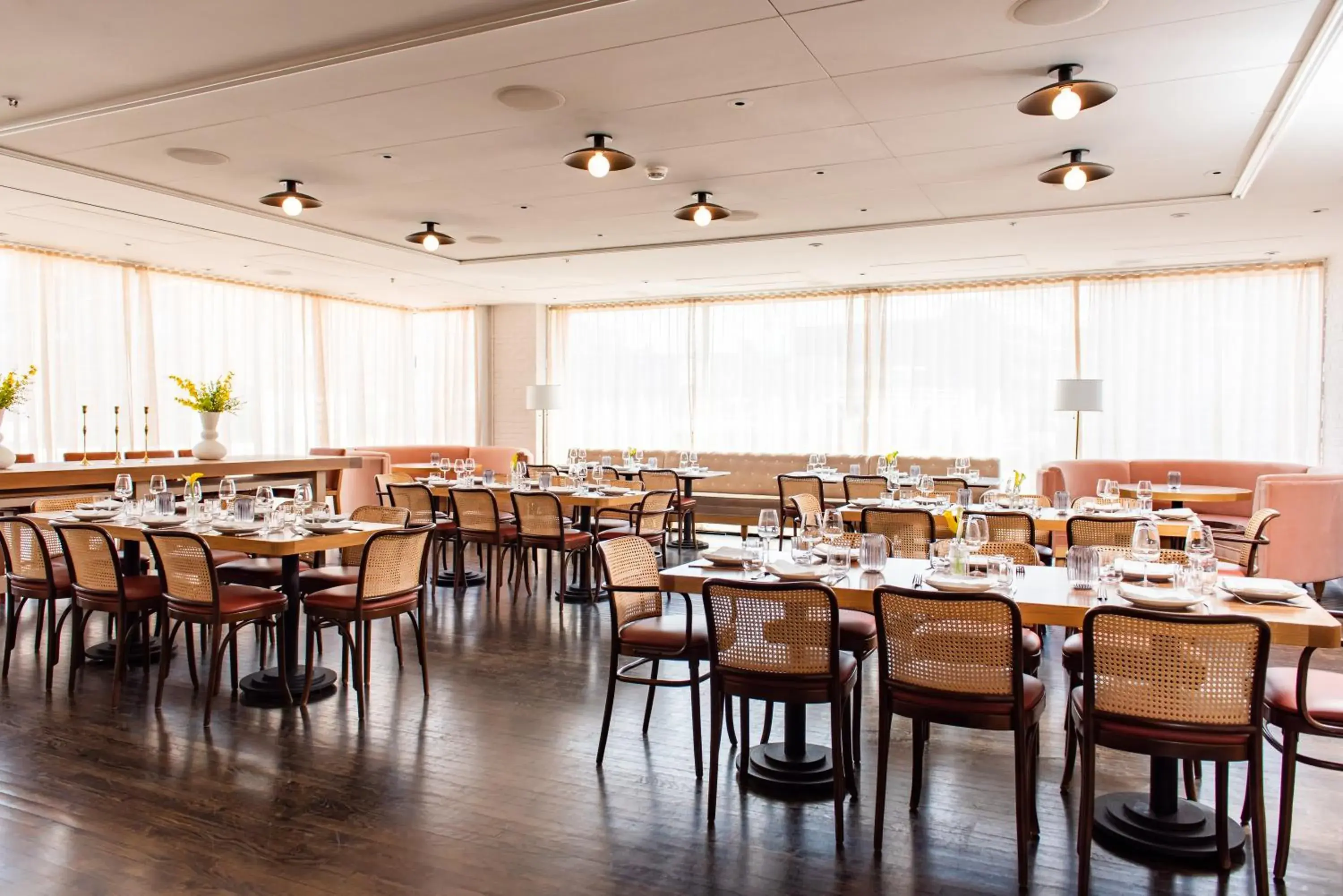 Restaurant/places to eat in The Charles Hotel in Harvard Square Restaurant/places to eat in The Charles Hotel in Harvard Square