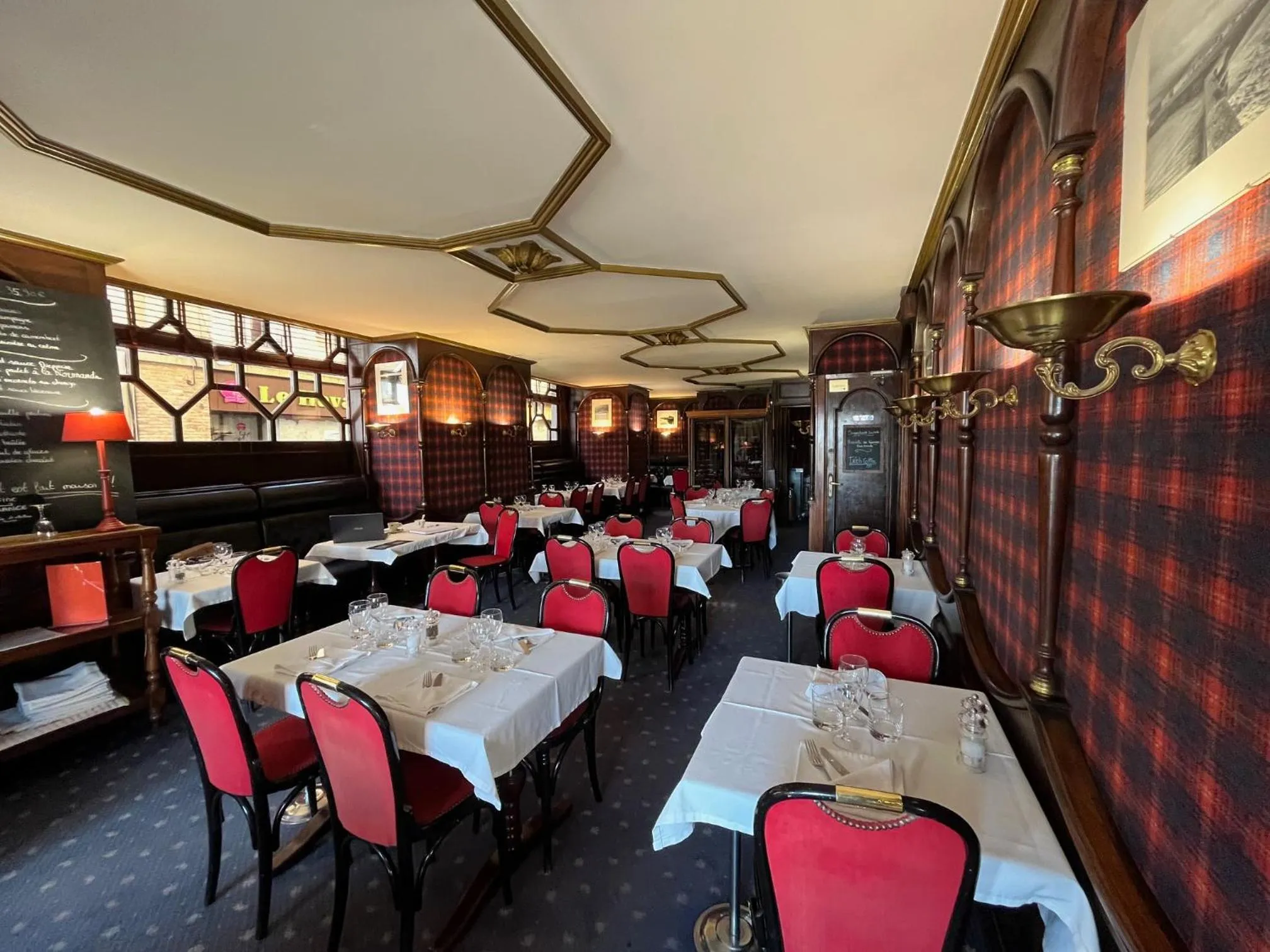 LOGIS Hôtel & Restaurant - Les Arcades