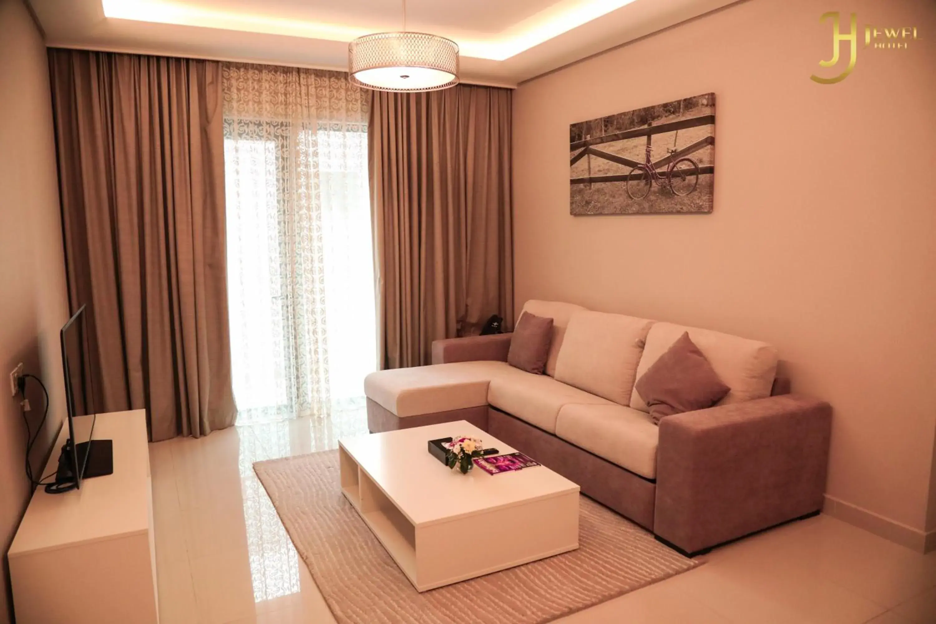 Living room in Sunday Luxury Downtown Adliya Formerly Jewel Hotel Living room in Sunday Luxury Downtown Adliya Formerly Jewel Hotel
