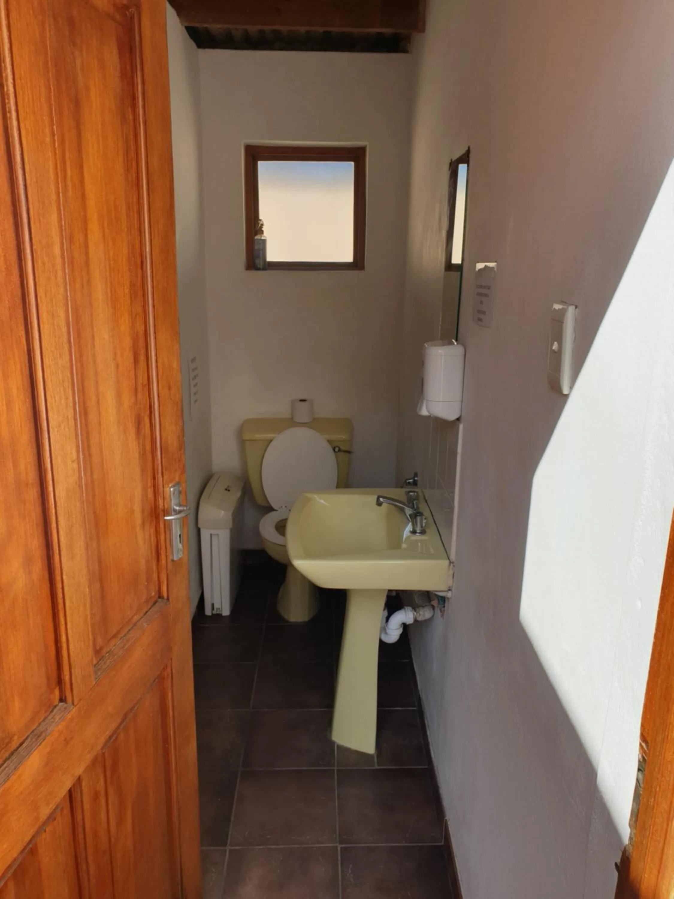 Bathroom in Amakaya Backpackers Travellers Accommodation